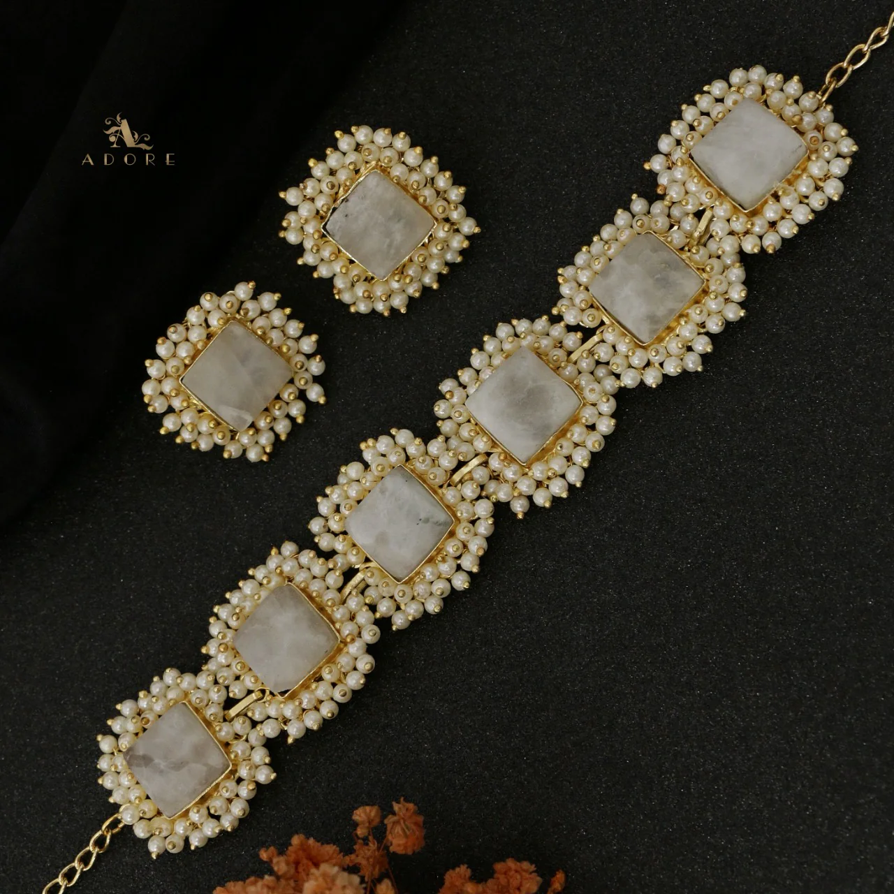 Full Pearl Square Choker With Earring - Image 34