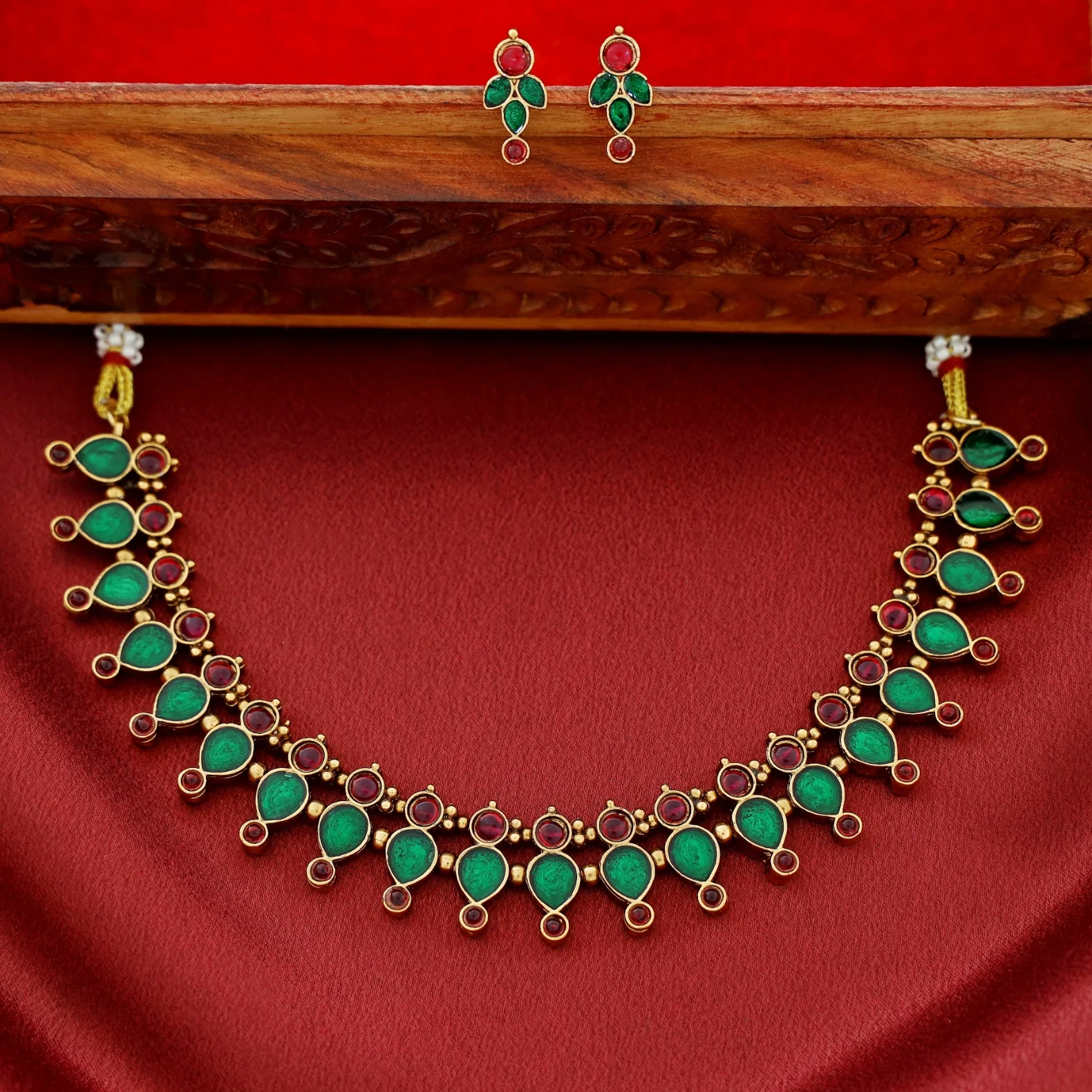Ganga Enamel Drop Circle Short Neckpiece With Earring - Image 2