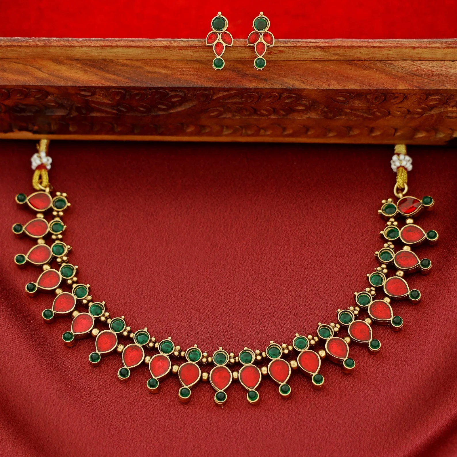 Ganga Enamel Drop Circle Short Neckpiece With Earring - Image 3
