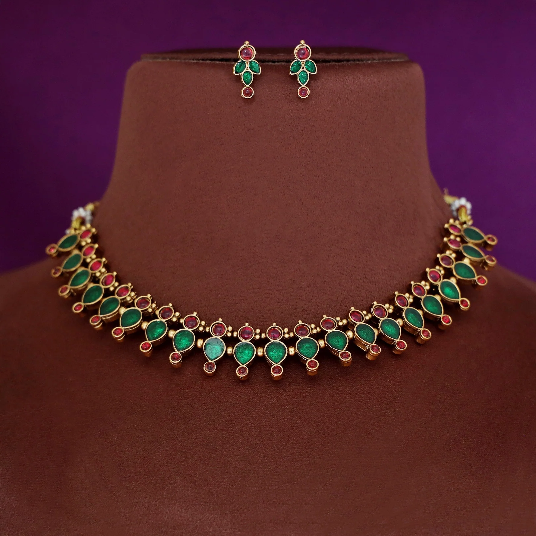 Ganga Enamel Drop Circle Short Neckpiece With Earring - Image 5