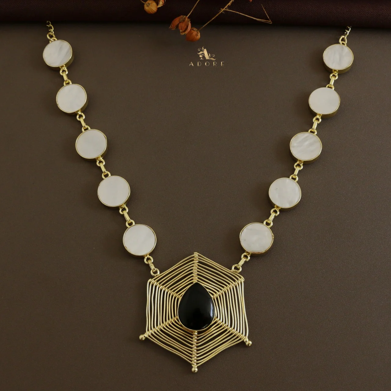 Gargia Handmade Neckpiece - Image 8