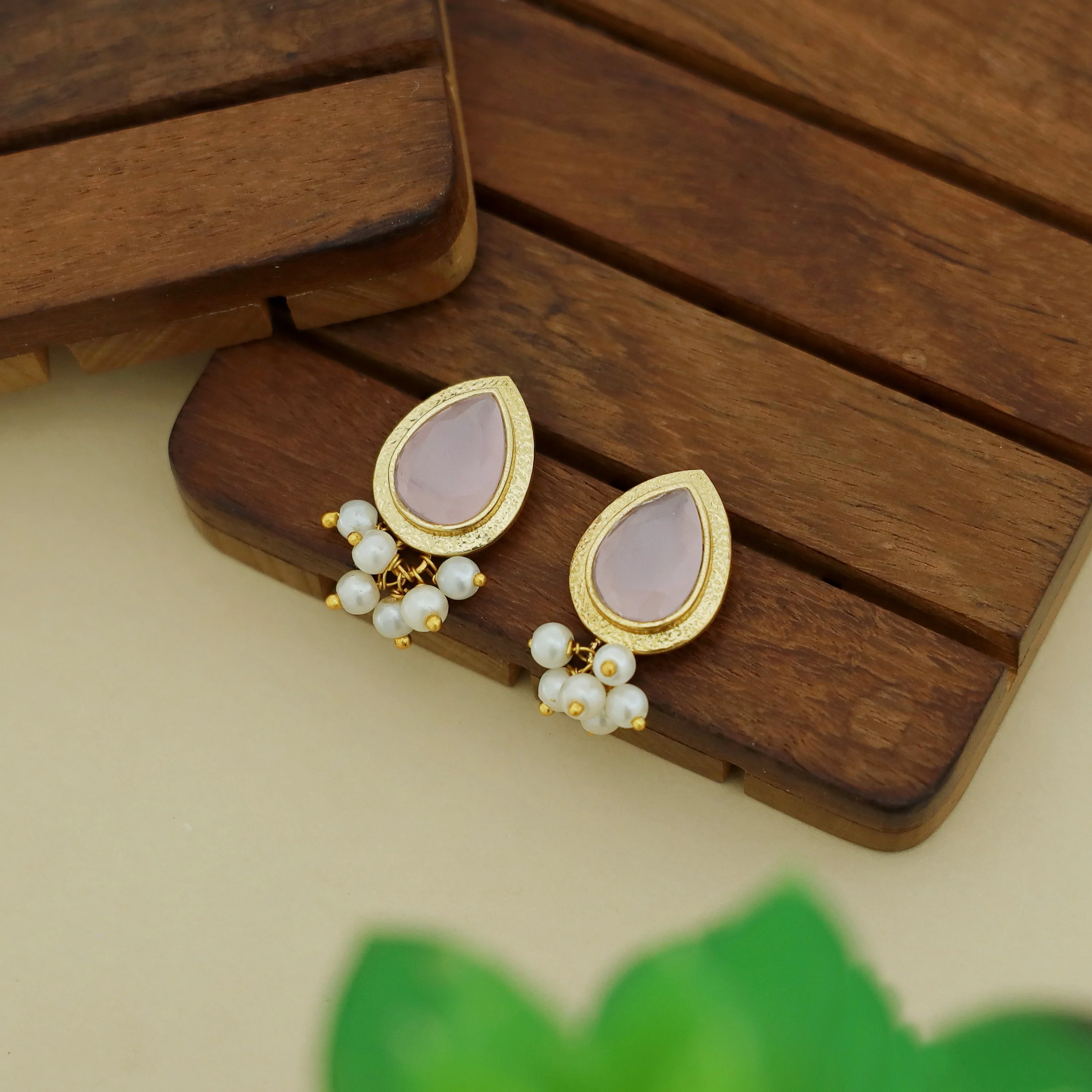 Giada Textured Drop Glossy Stone Pearl Earring - Image 11