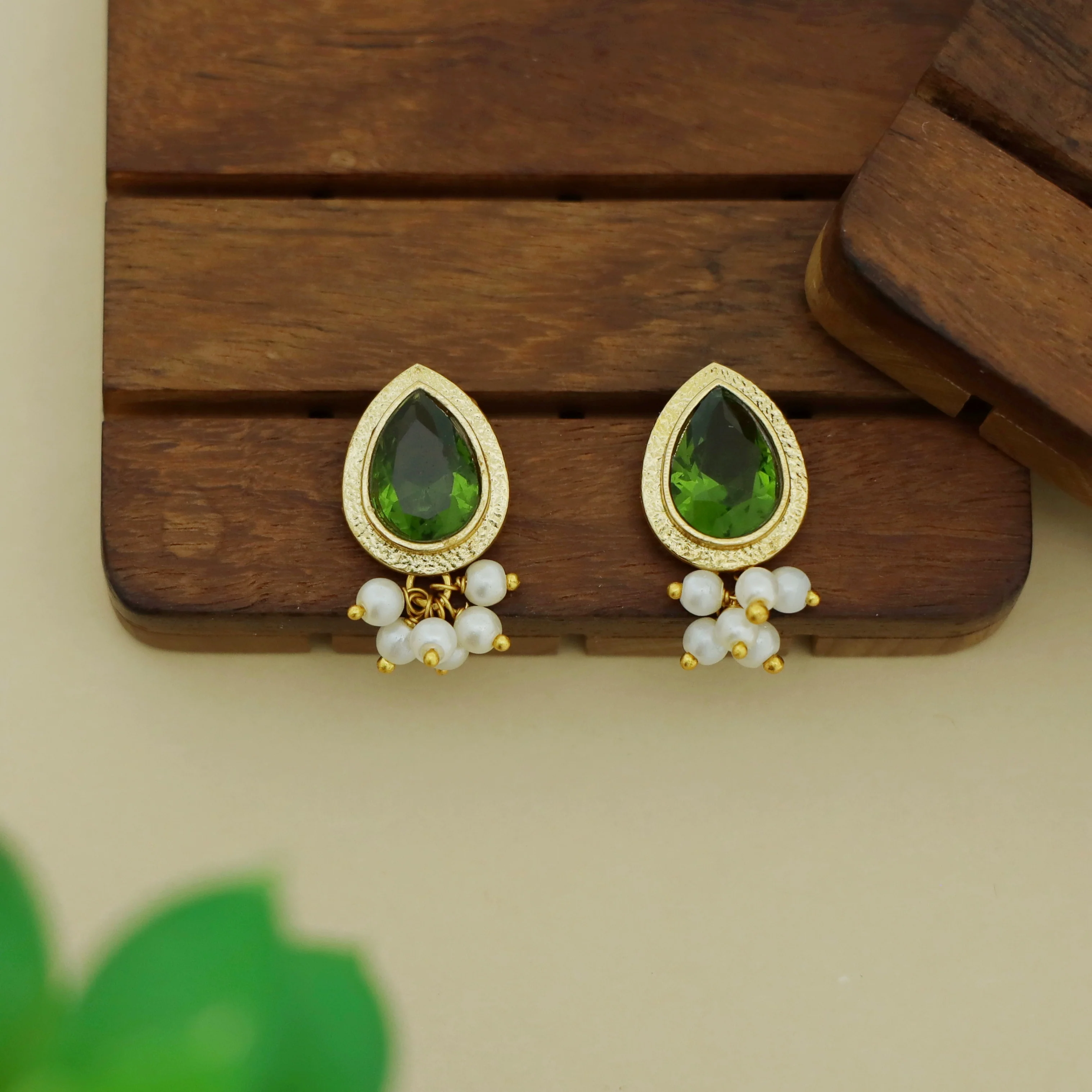 Giada Textured Drop Glossy Stone Pearl Earring - Image 6