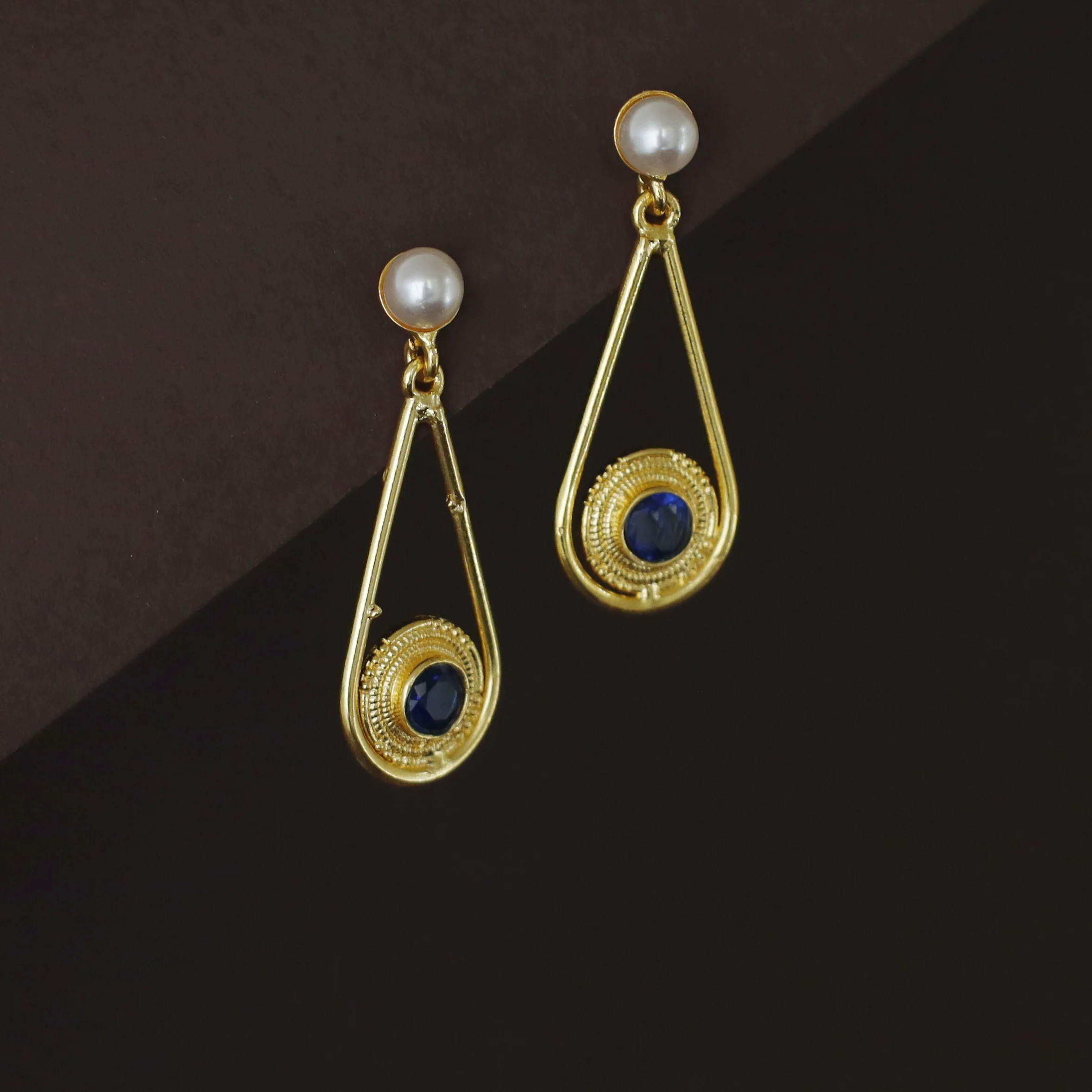 Ginny Golden Swing Pearl Glossy Earring - Image 10