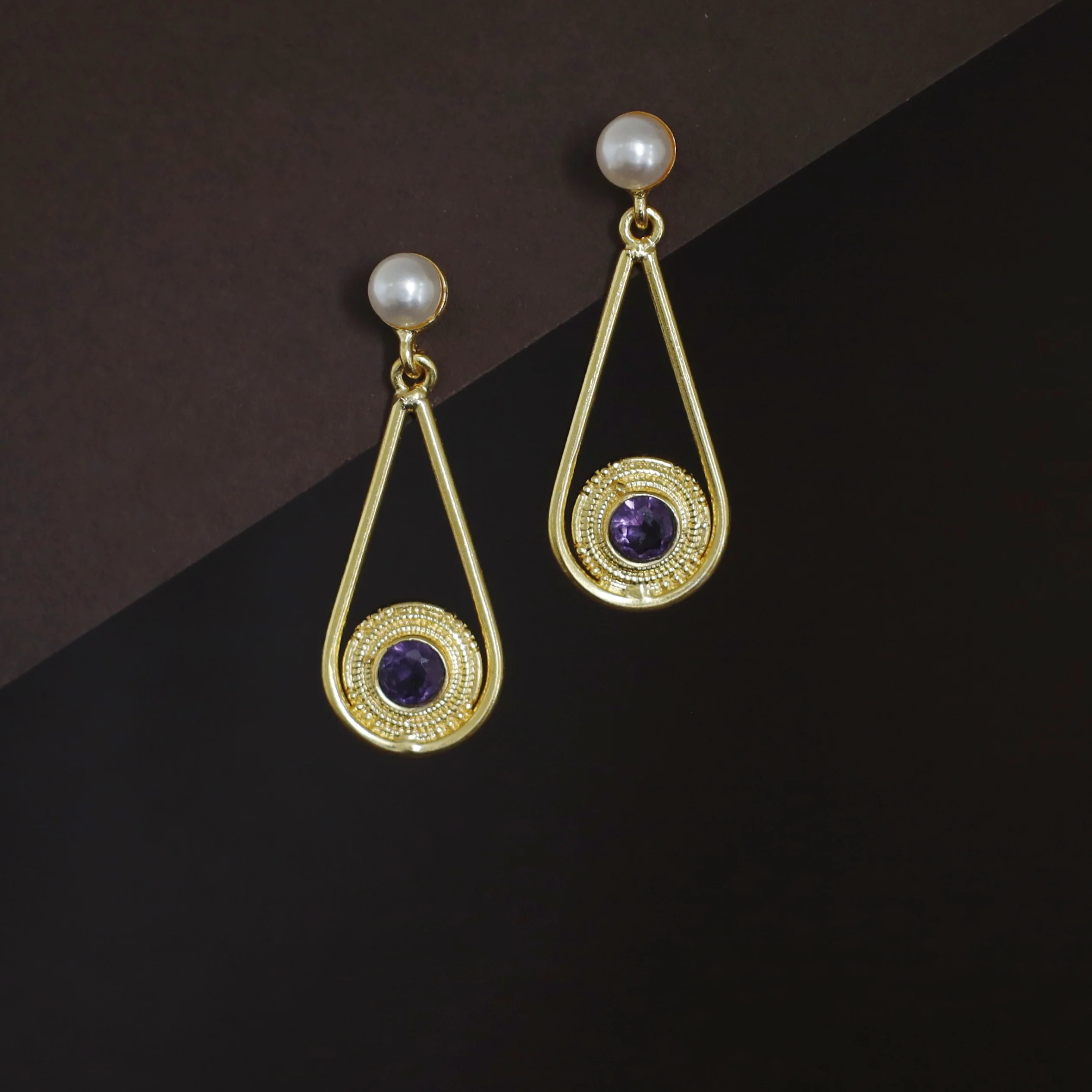 Ginny Golden Swing Pearl Glossy Earring - Image 2