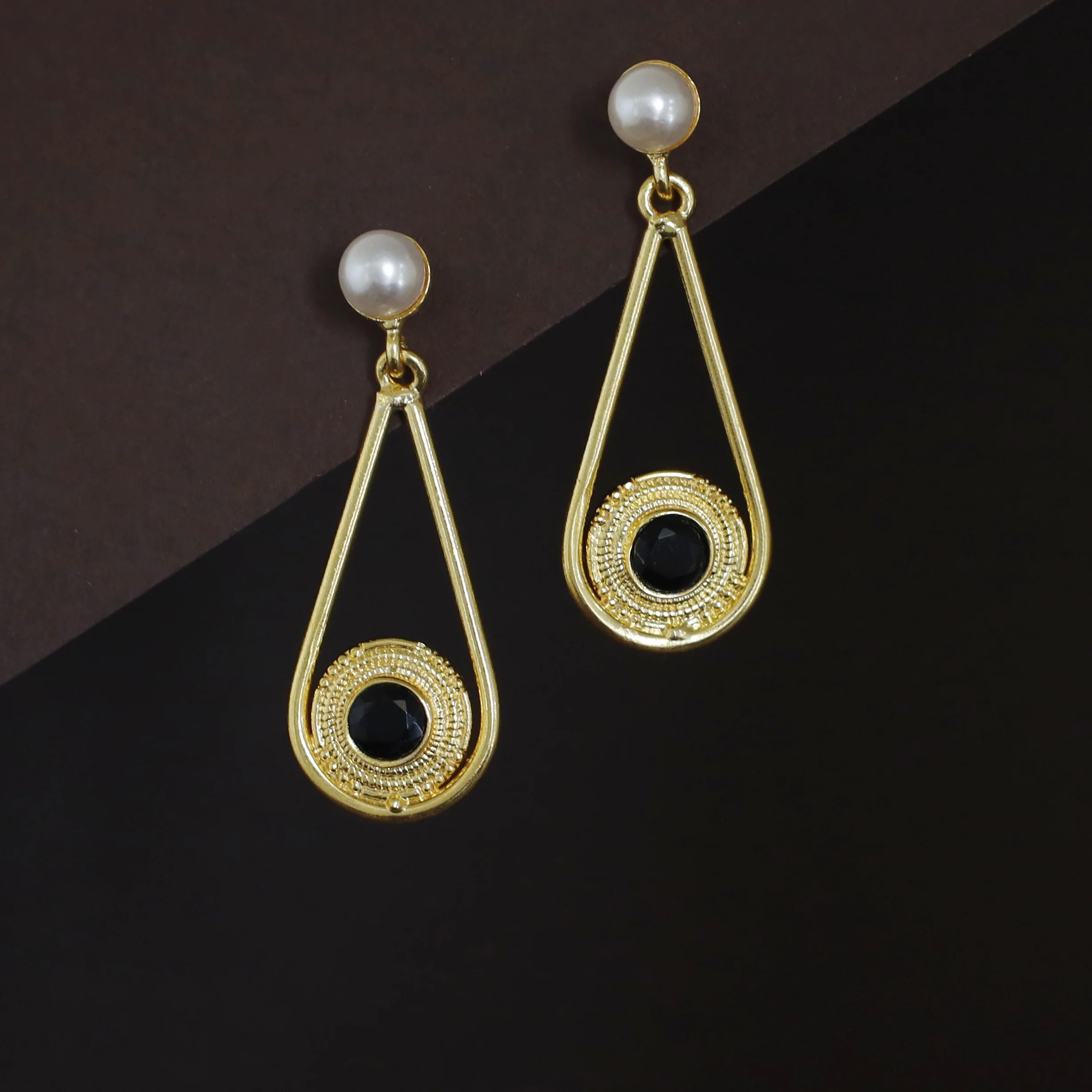 Ginny Golden Swing Pearl Glossy Earring - Image 5