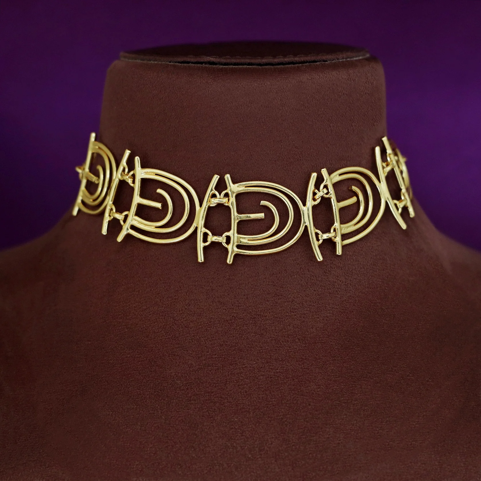 Giyanna Golden Arch Choker - Image 2