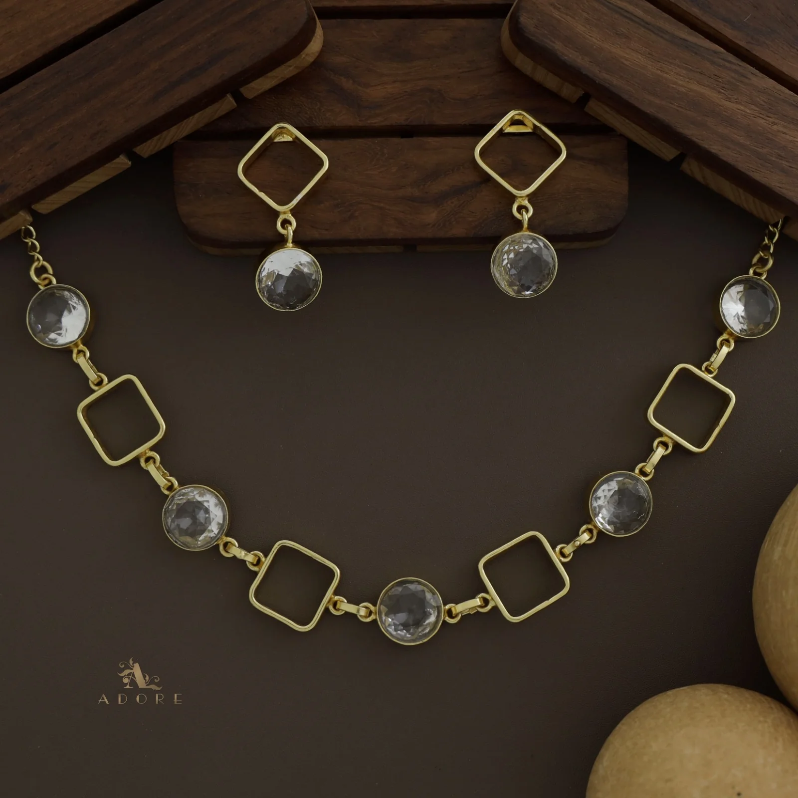 Glossy 4 Square Neckpiece With Earring - Image 2