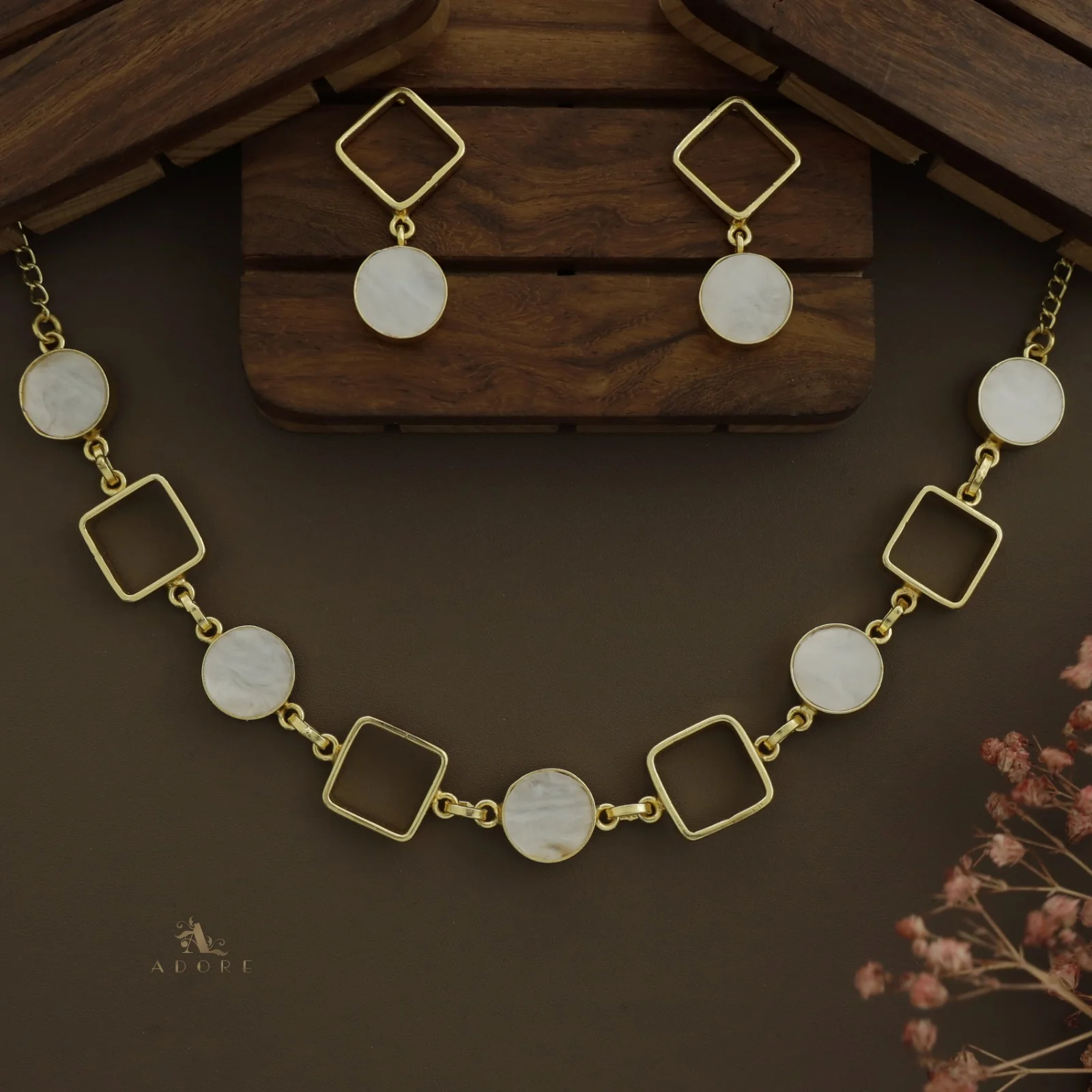 Glossy 4 Square Neckpiece With Earring - Image 6