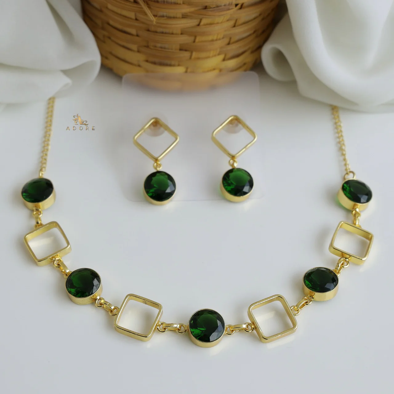 Glossy 4 Square Neckpiece With Earring - Image 9
