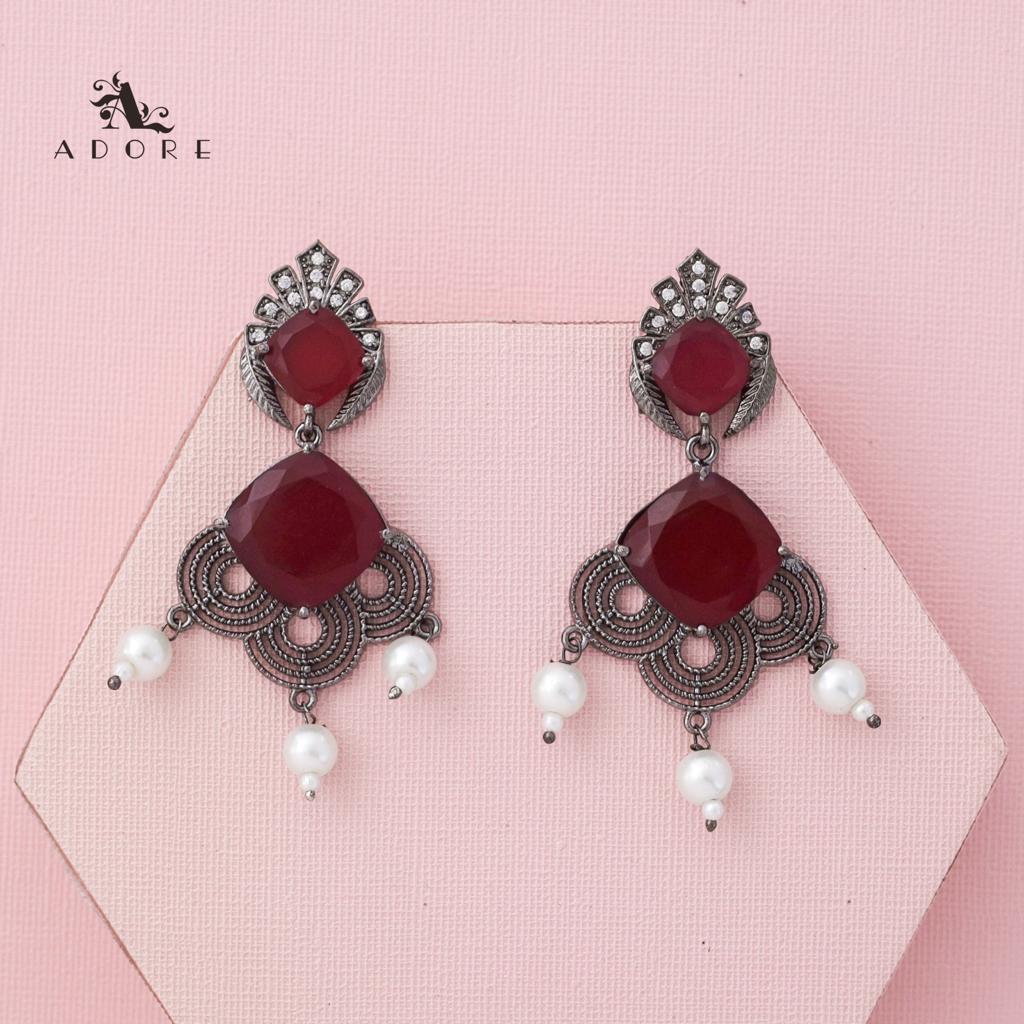 Glossy Alega Pearl Earring - Image 13