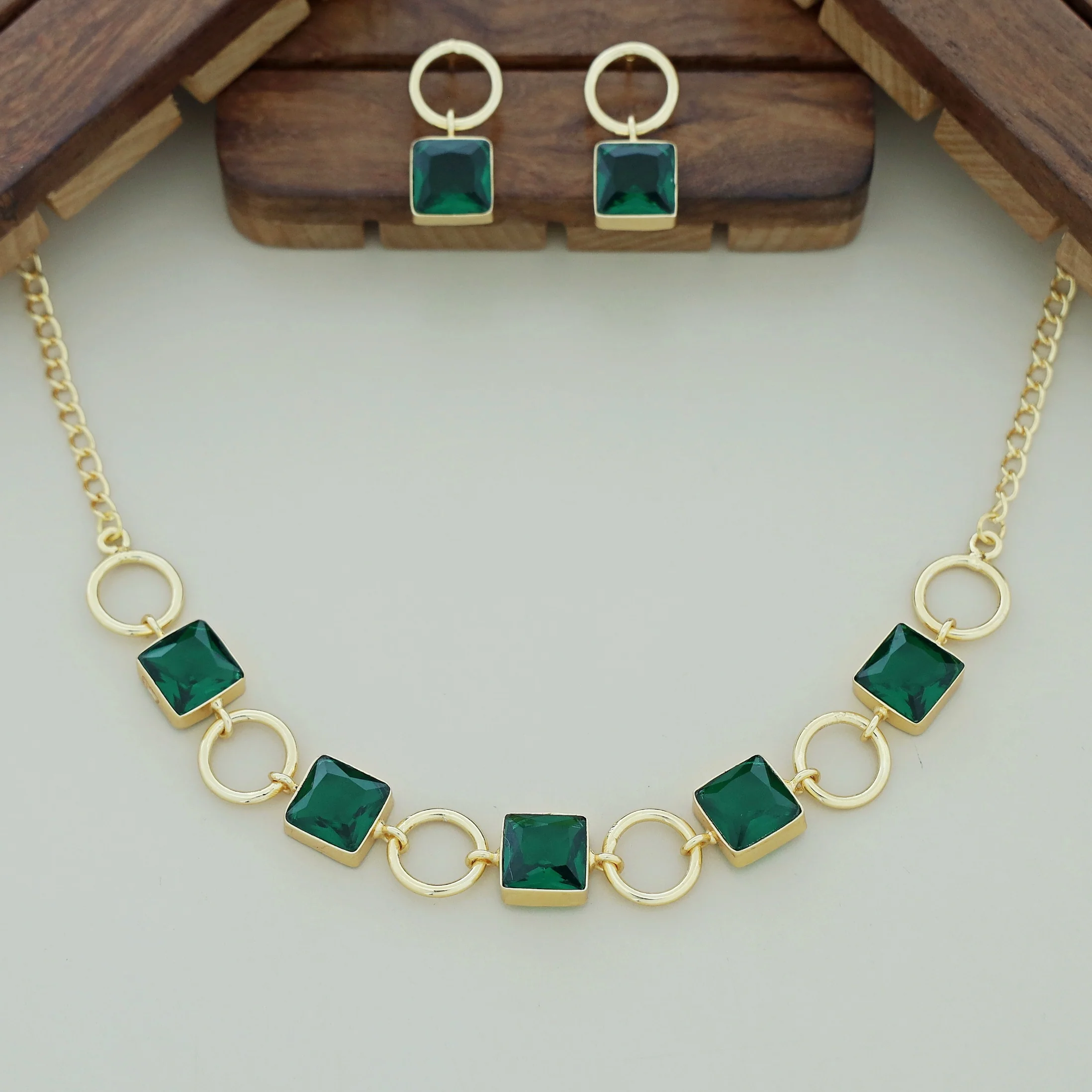 Glossy Anayra Golden Circle And Square Neckpiece With Earring - Image 2
