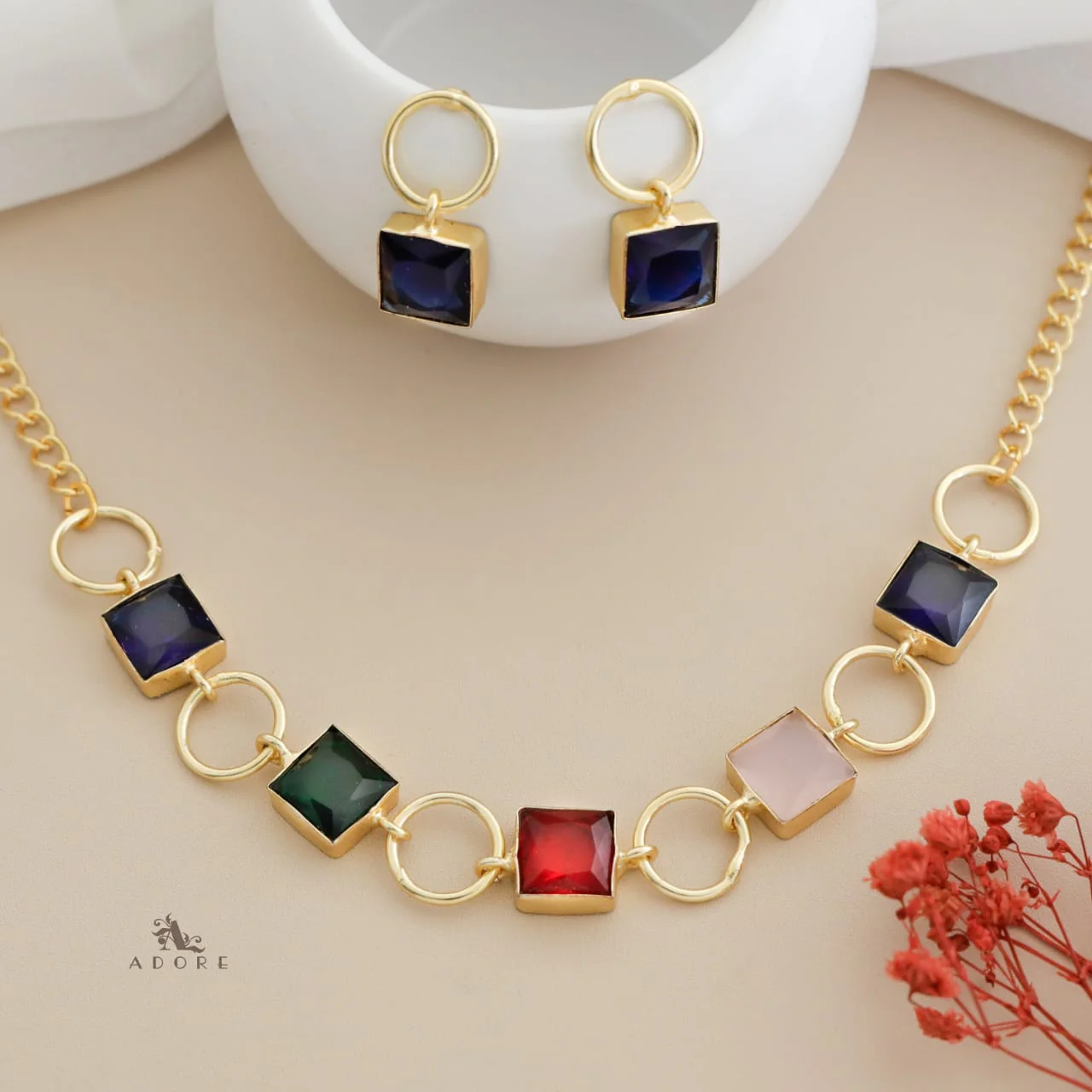 Glossy Anayra Golden Circle And Square Neckpiece With Earring - Image 23