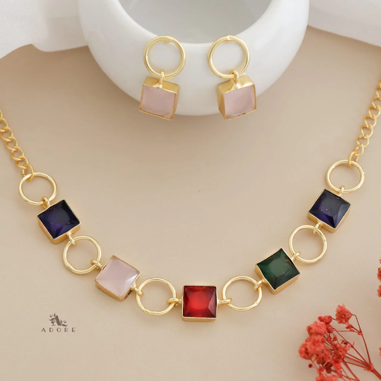 Glossy Anayra Golden Circle And Square Neckpiece With Earring - Image 24