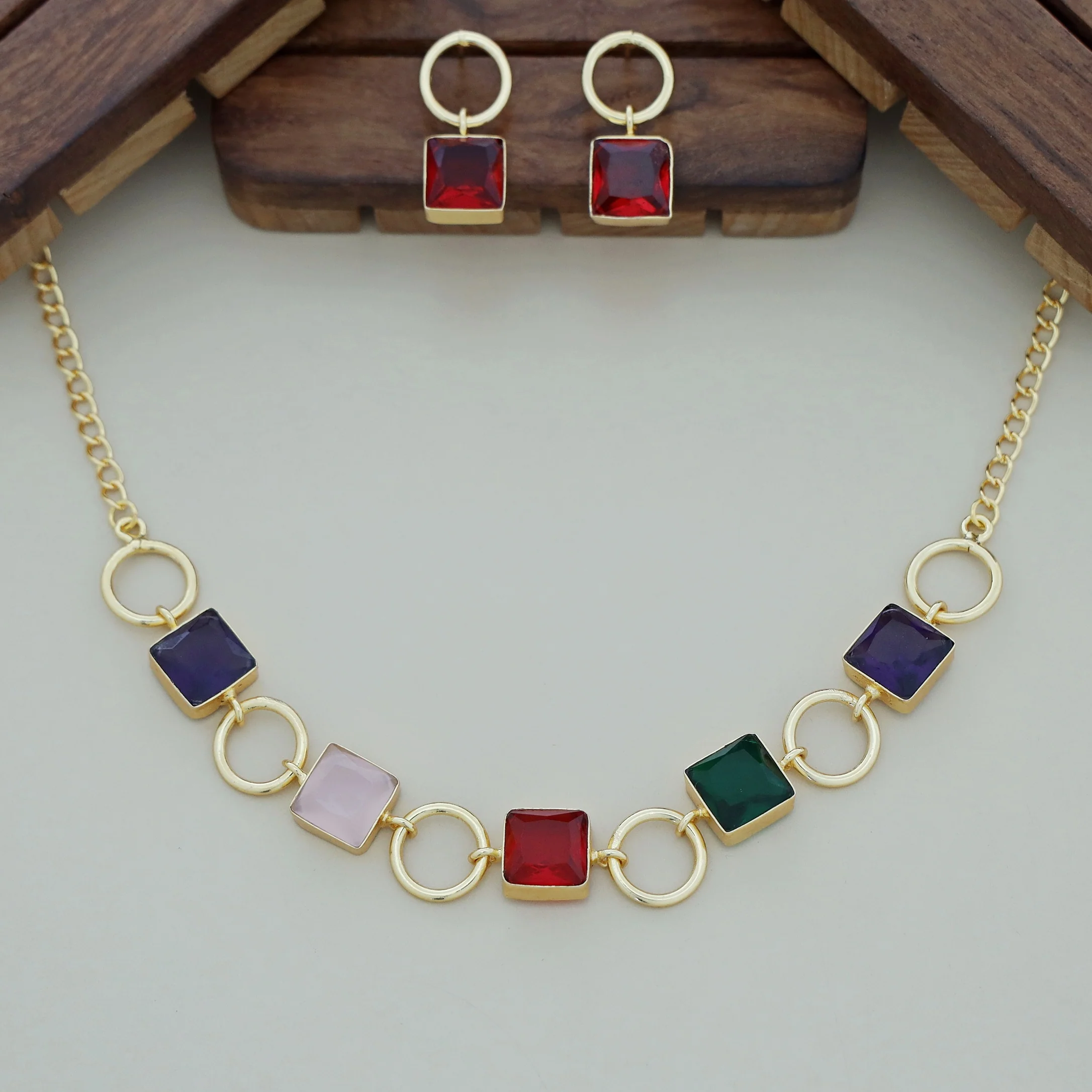 Glossy Anayra Golden Circle And Square Neckpiece With Earring - Image 28