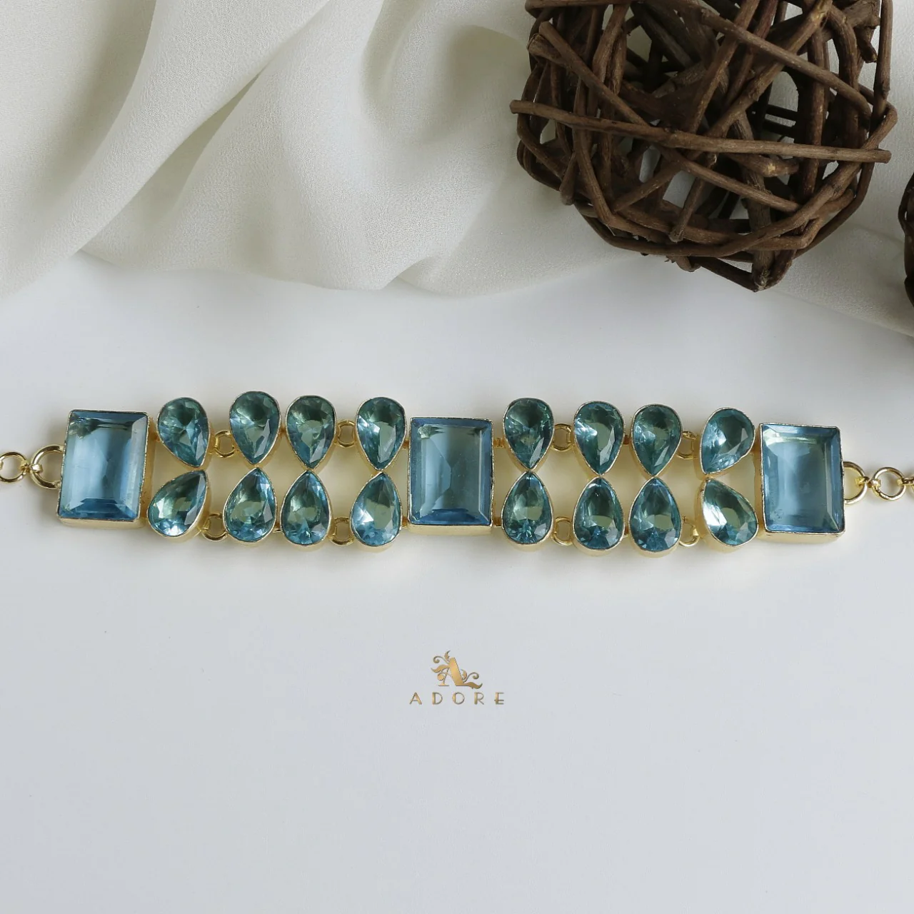 Glossy Armadhika Choker - Image 5