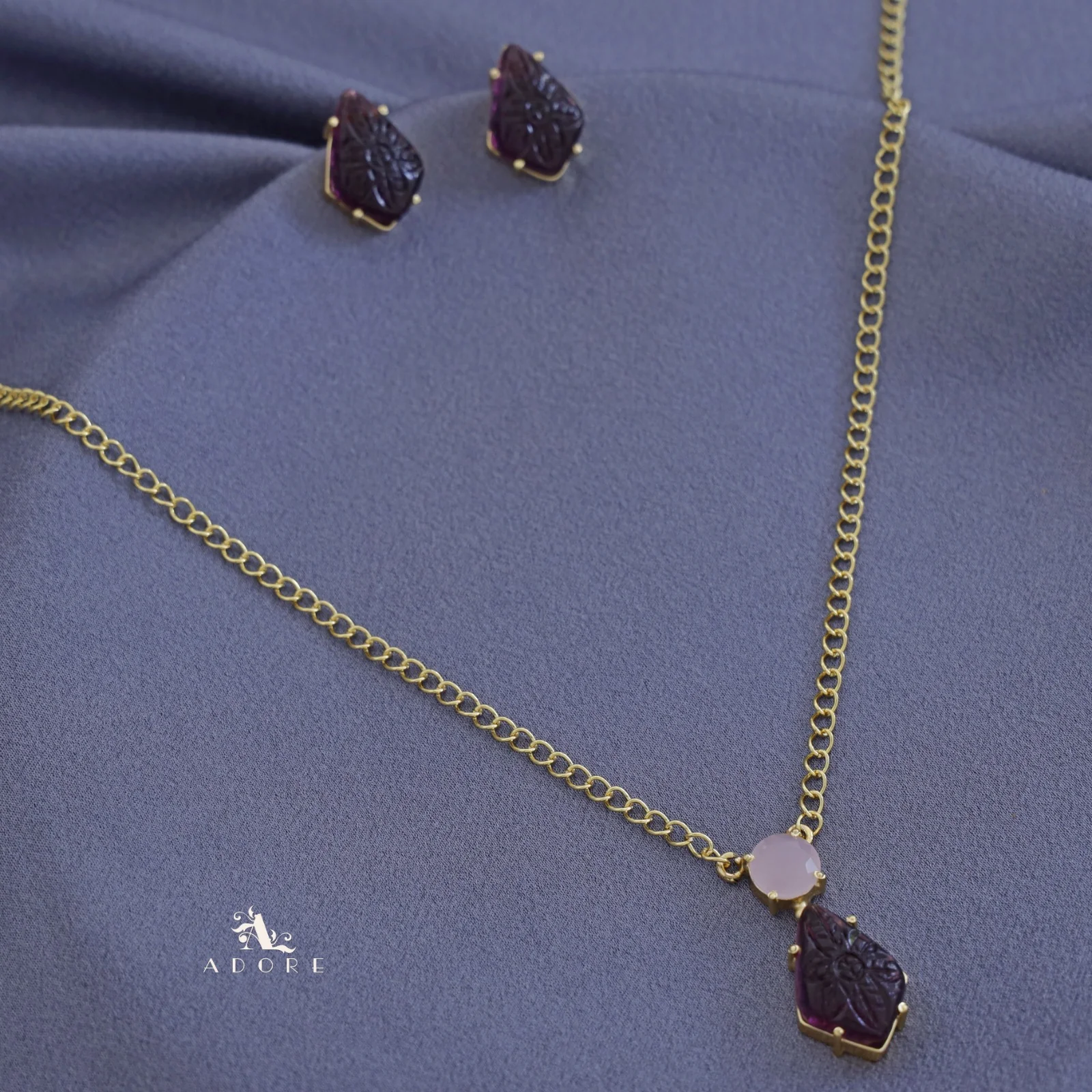 Glossy Craved Long Neckpiece  With Stud - Image 6