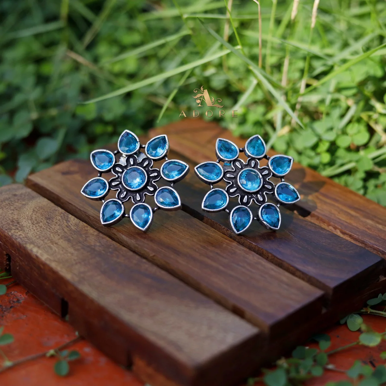 Glossy Dezy Earring - Image 10