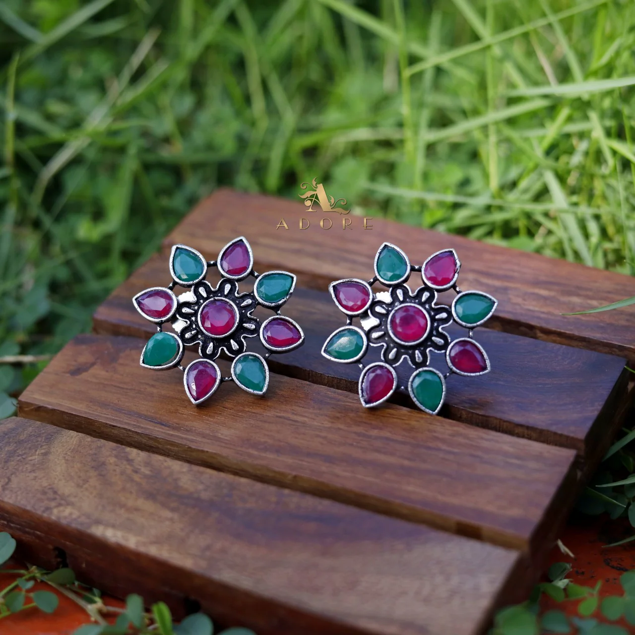 Glossy Dezy Earring - Image 5