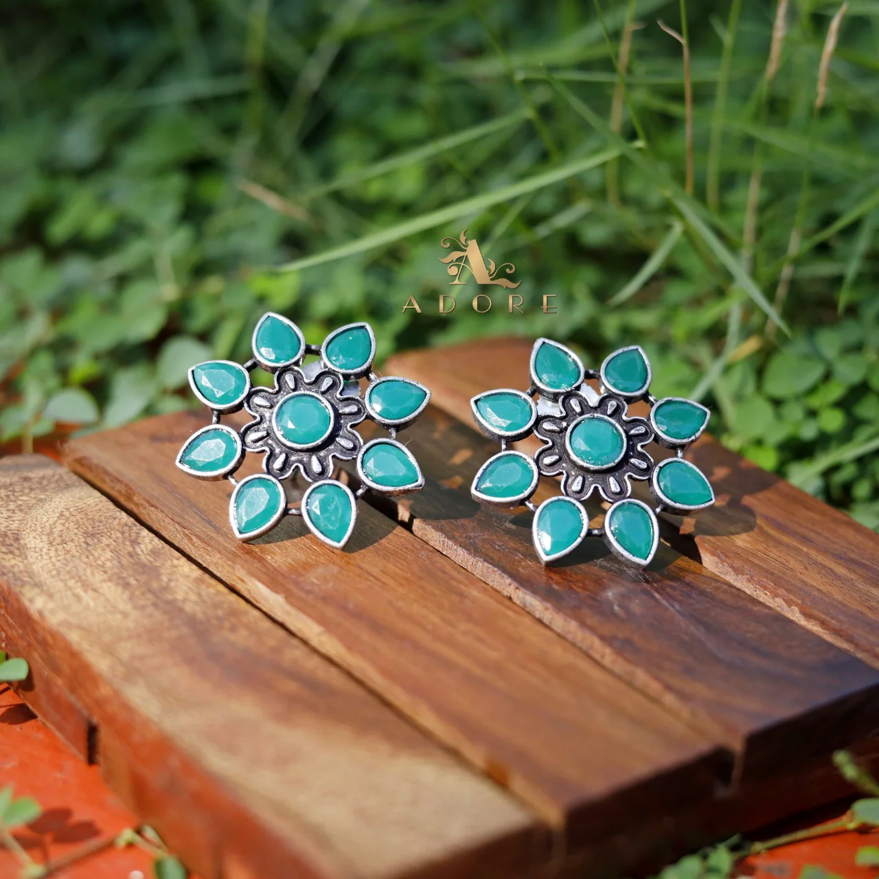 Glossy Dezy Earring - Image 6