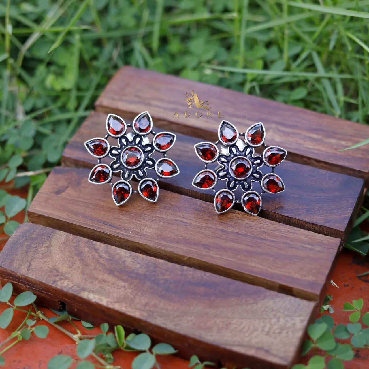 Glossy Dezy Earring - Image 7