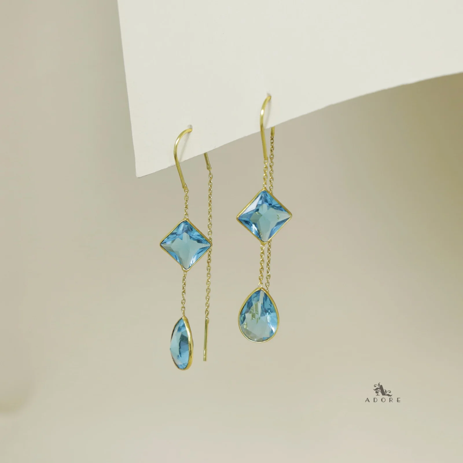 Glossy Diamond And Drop Needle And Thread Earring - Image 9