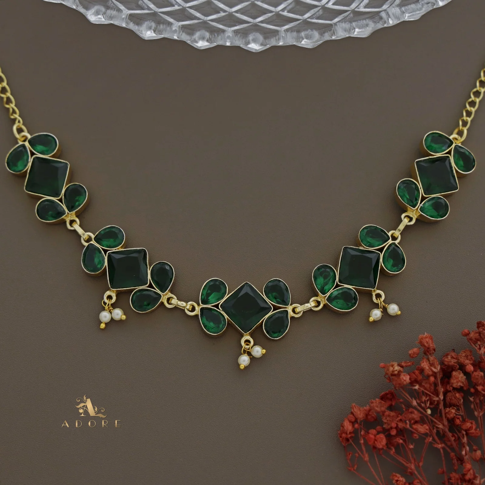 Glossy Diamond And Drop Pearl Choker - Image 5