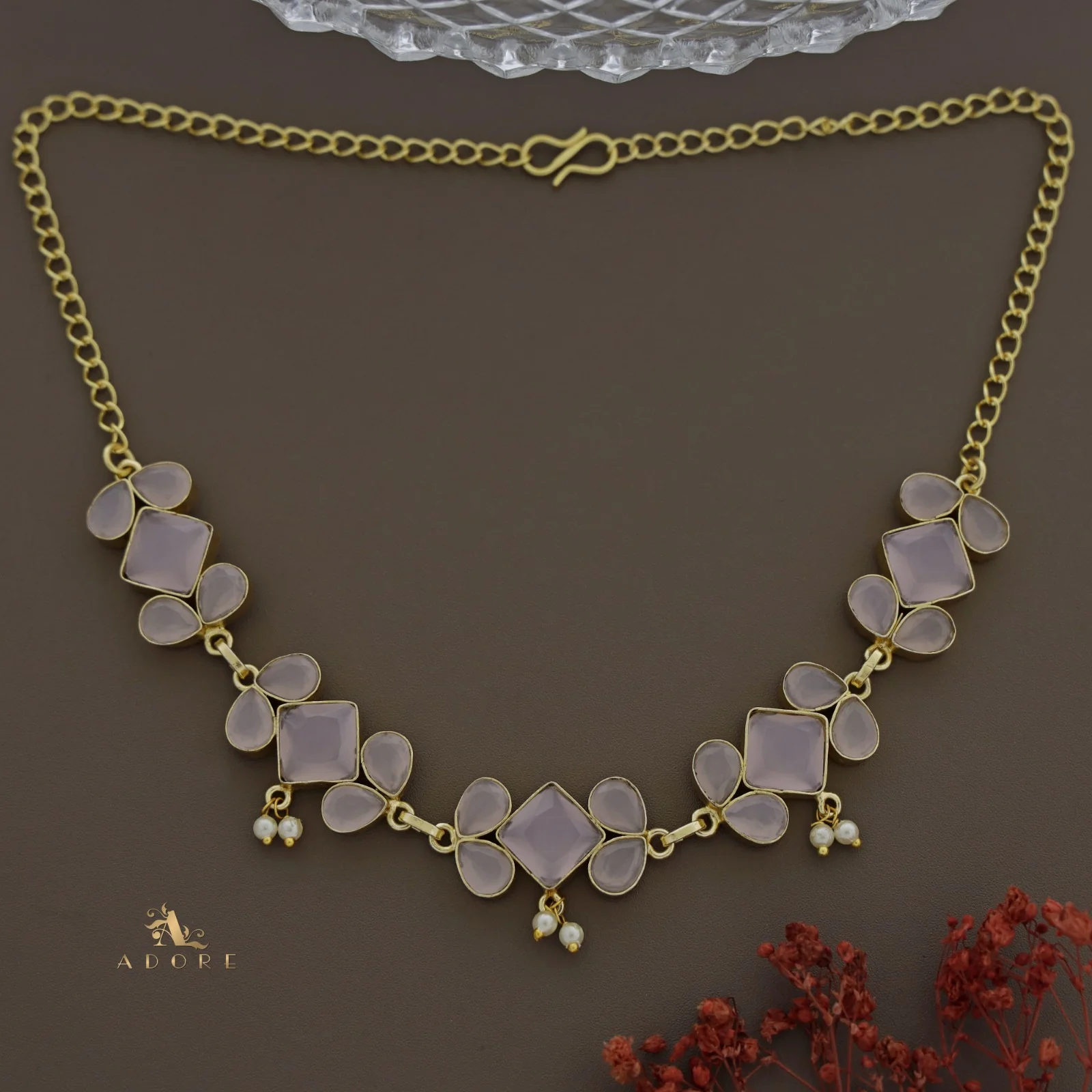 Glossy Diamond And Drop Pearl Choker - Image 7