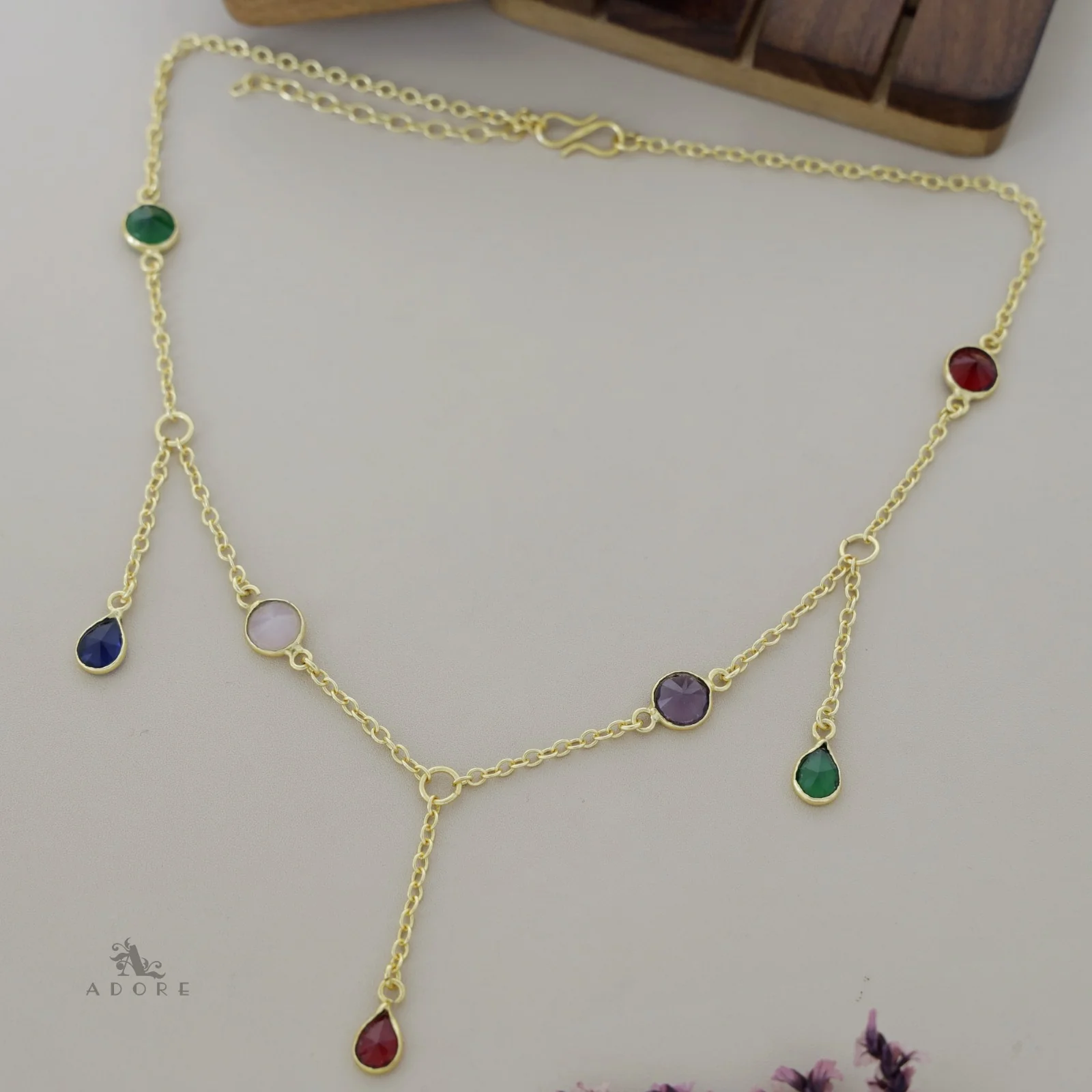 Glossy Drop 7 Stone Neckpiece - Image 4