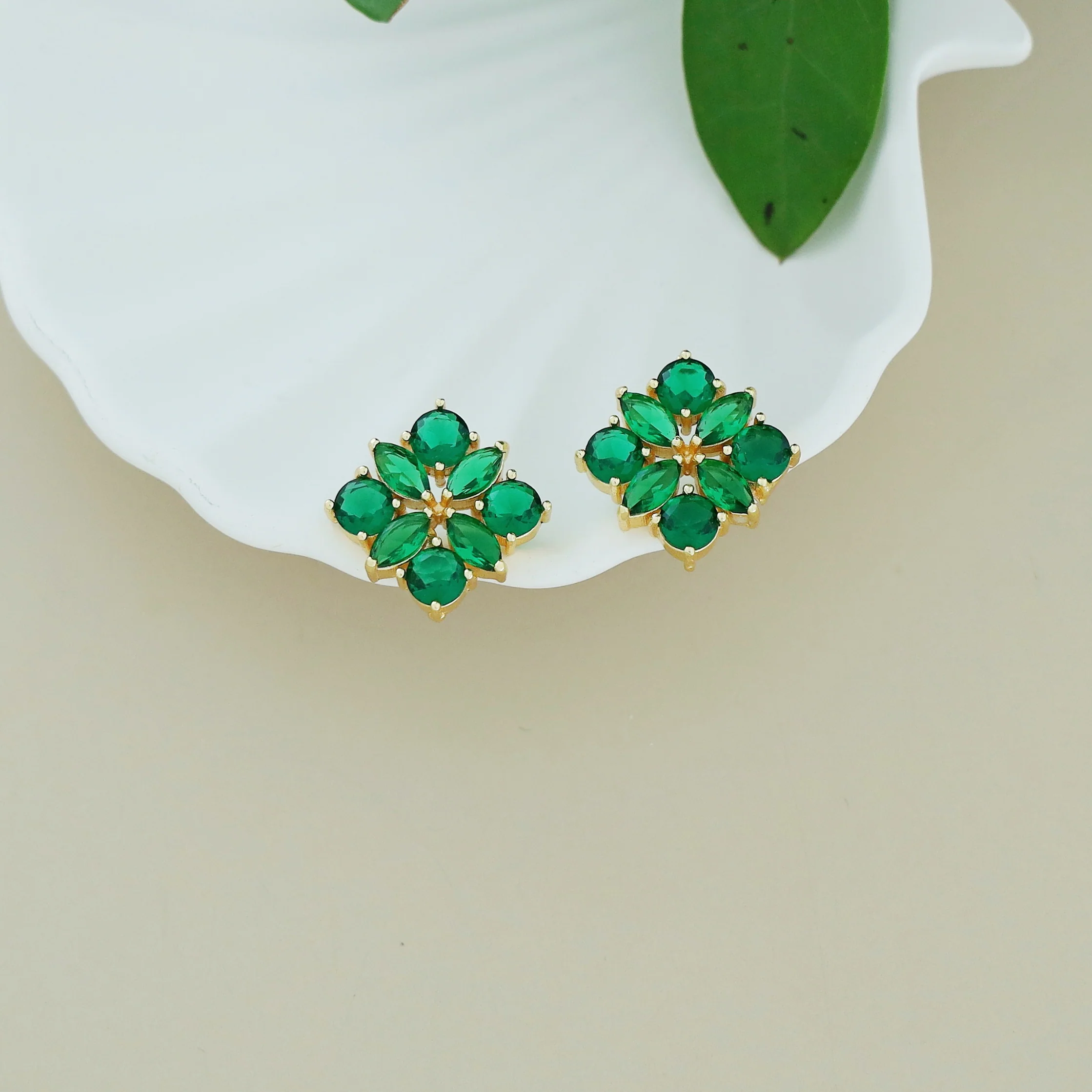 Glossy Floral Radiant Earring - Image 2