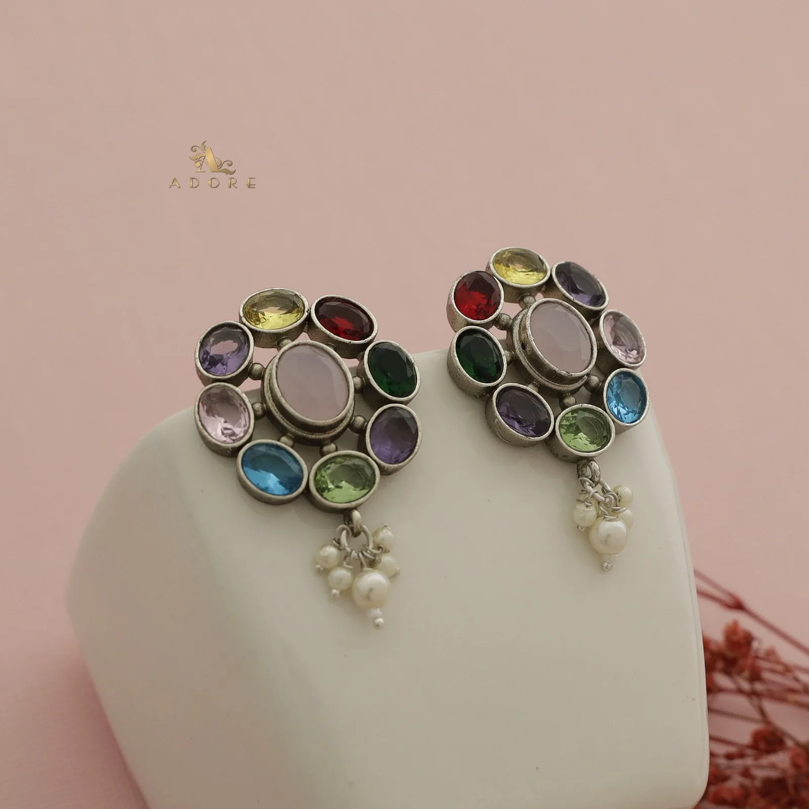 Glossy Flower Chakra Pearl Earring - Image 9
