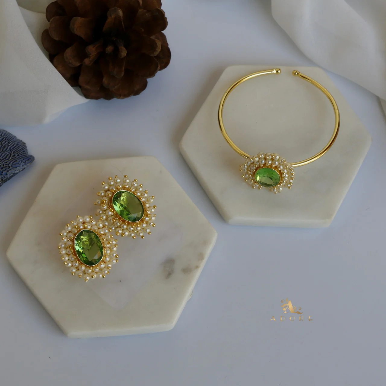 Glossy Halina Pearl Bracelet With Earring - Image 13