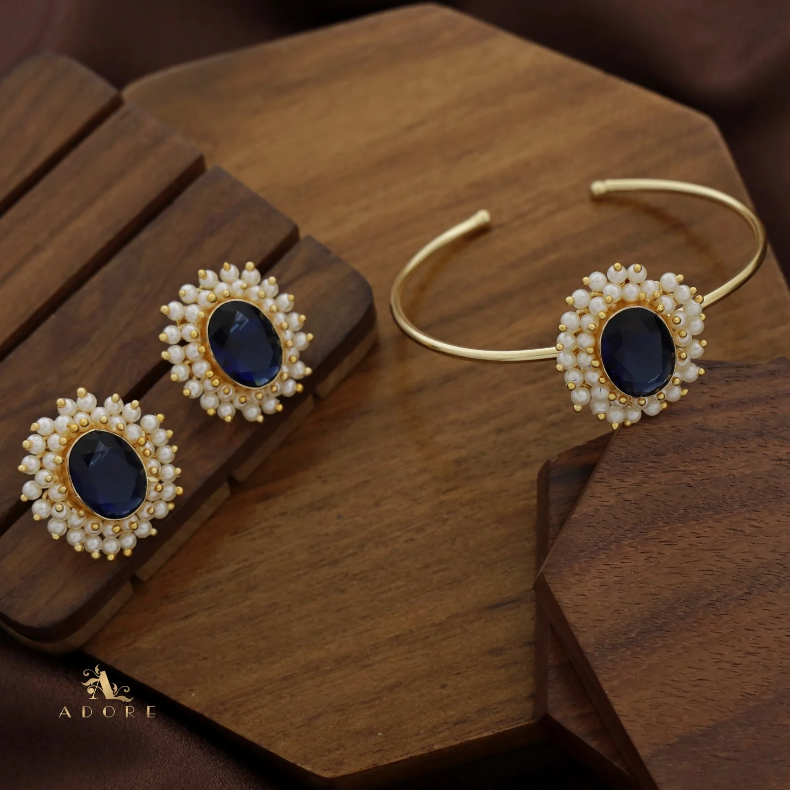 Glossy Halina Pearl Bracelet With Earring - Image 6