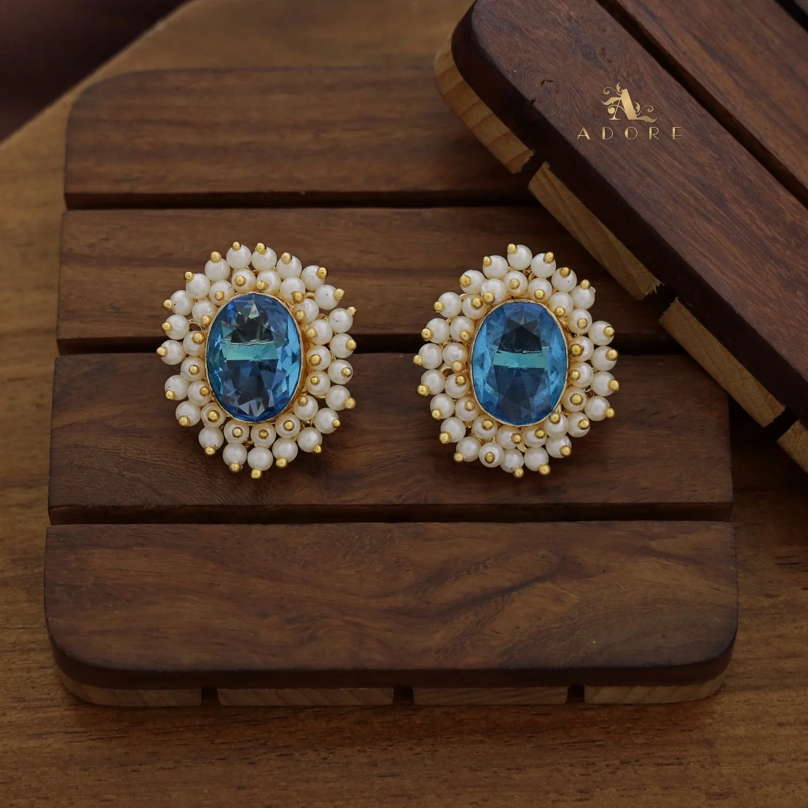 Glossy Halina Pearl Bracelet With Earring - Image 9