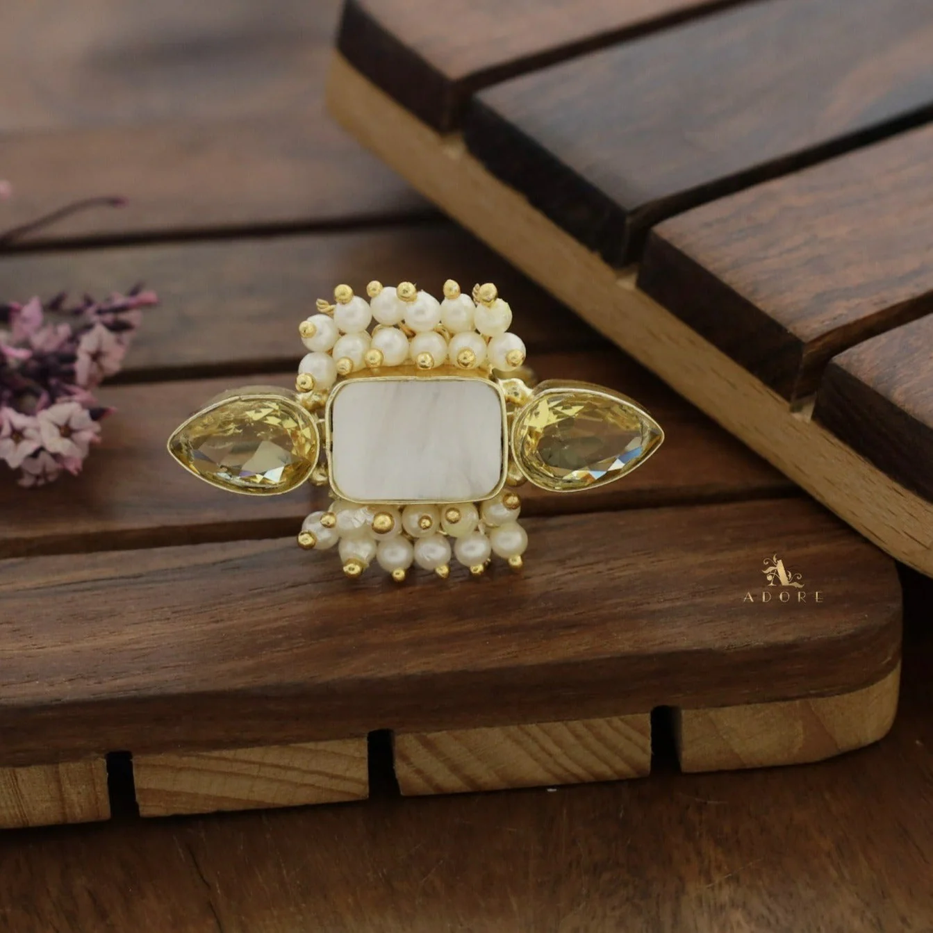 Glossy Krizva MOP Rectangle Cluster Pearl Ring - Image 9