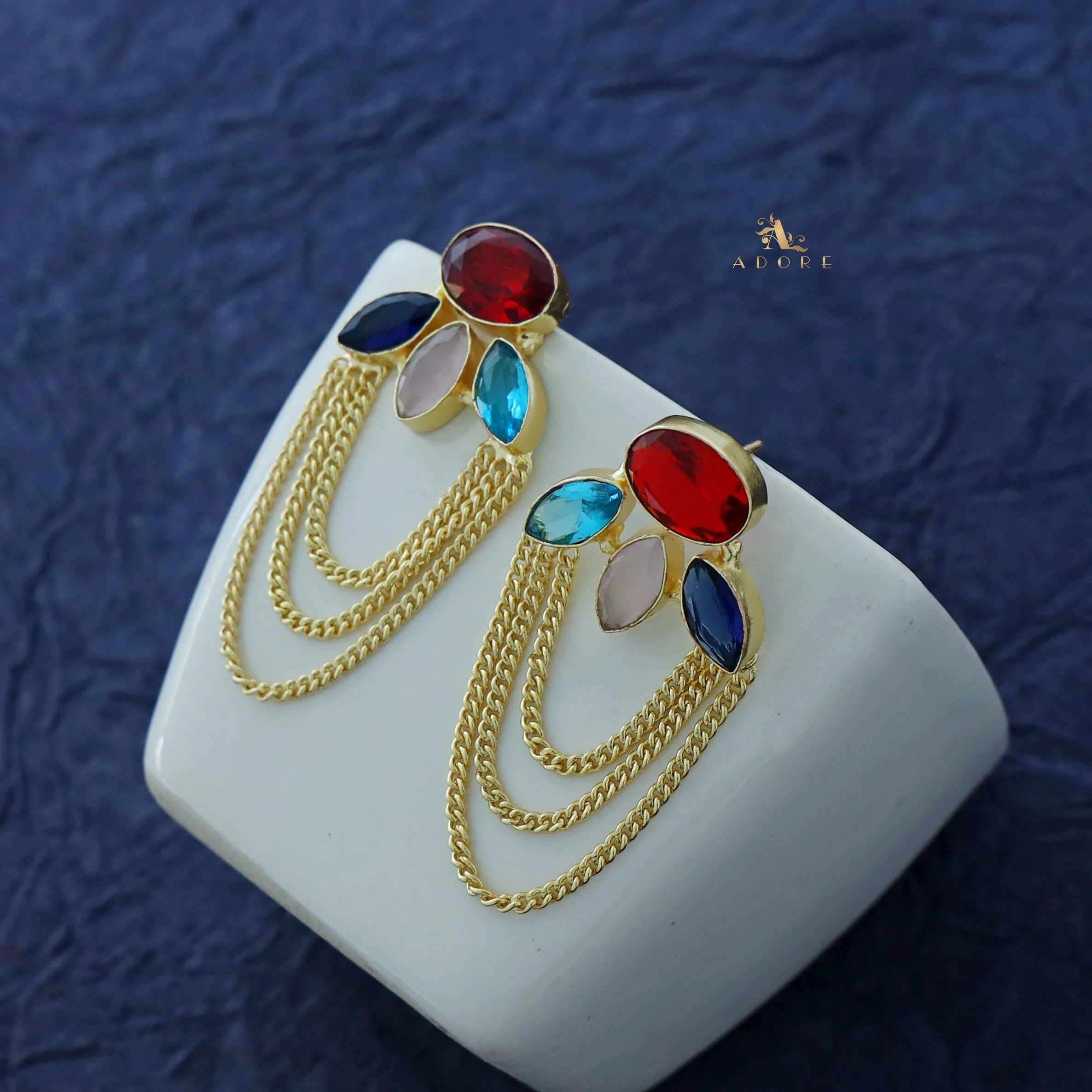 Glossy Oval Tri Leaf Chain Earring - Image 14