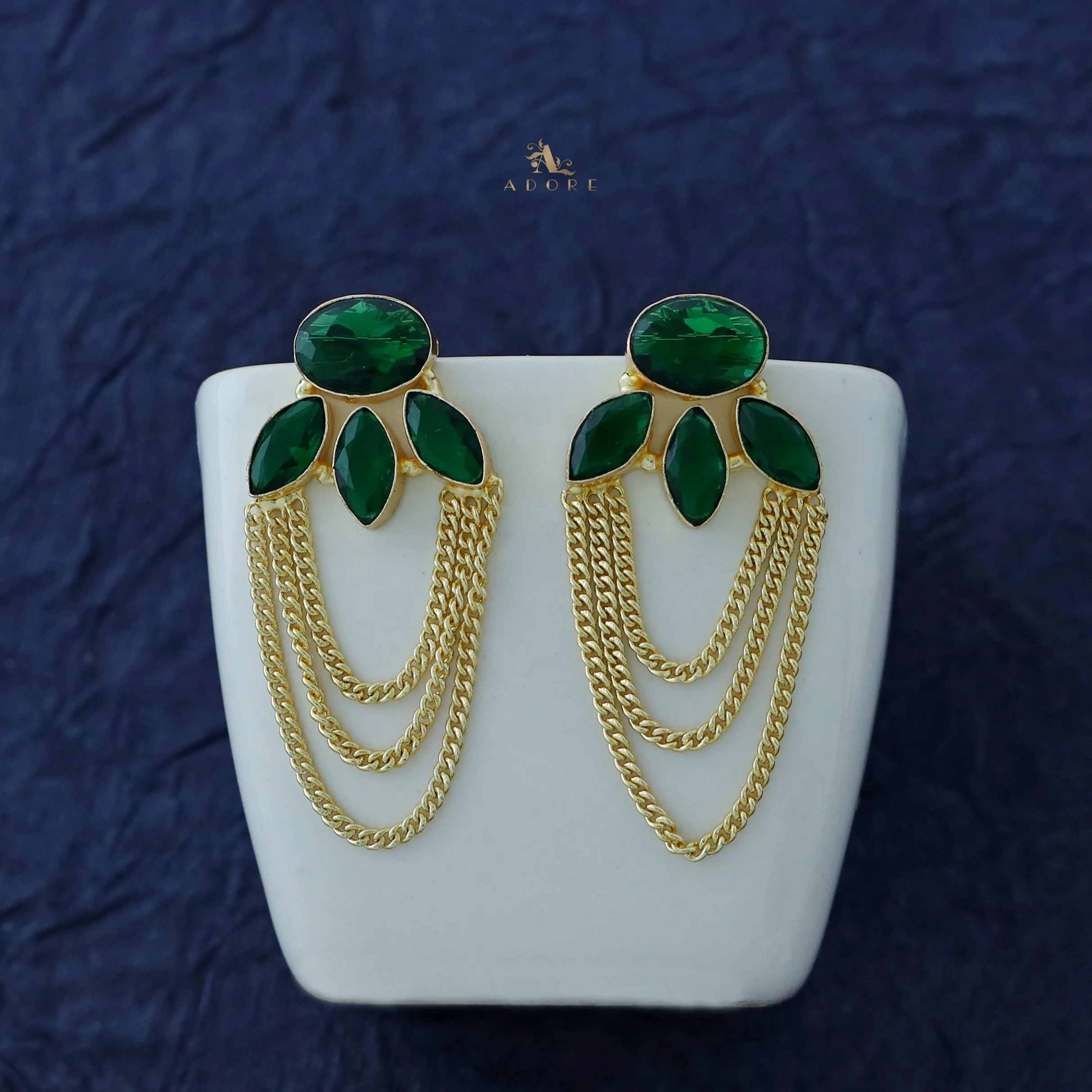 Glossy Oval Tri Leaf Chain Earring - Image 3