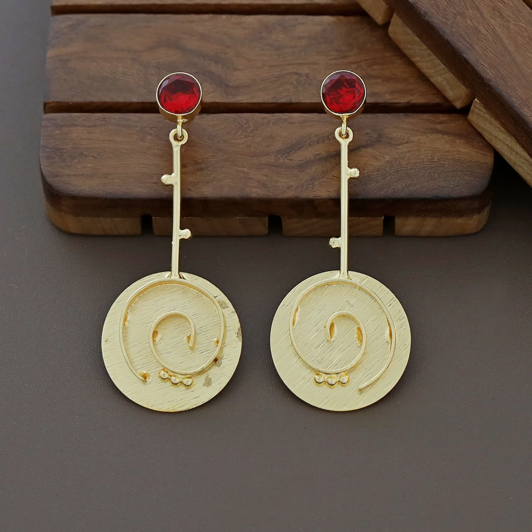 Glossy Pendulum Loop Earring - Image 2
