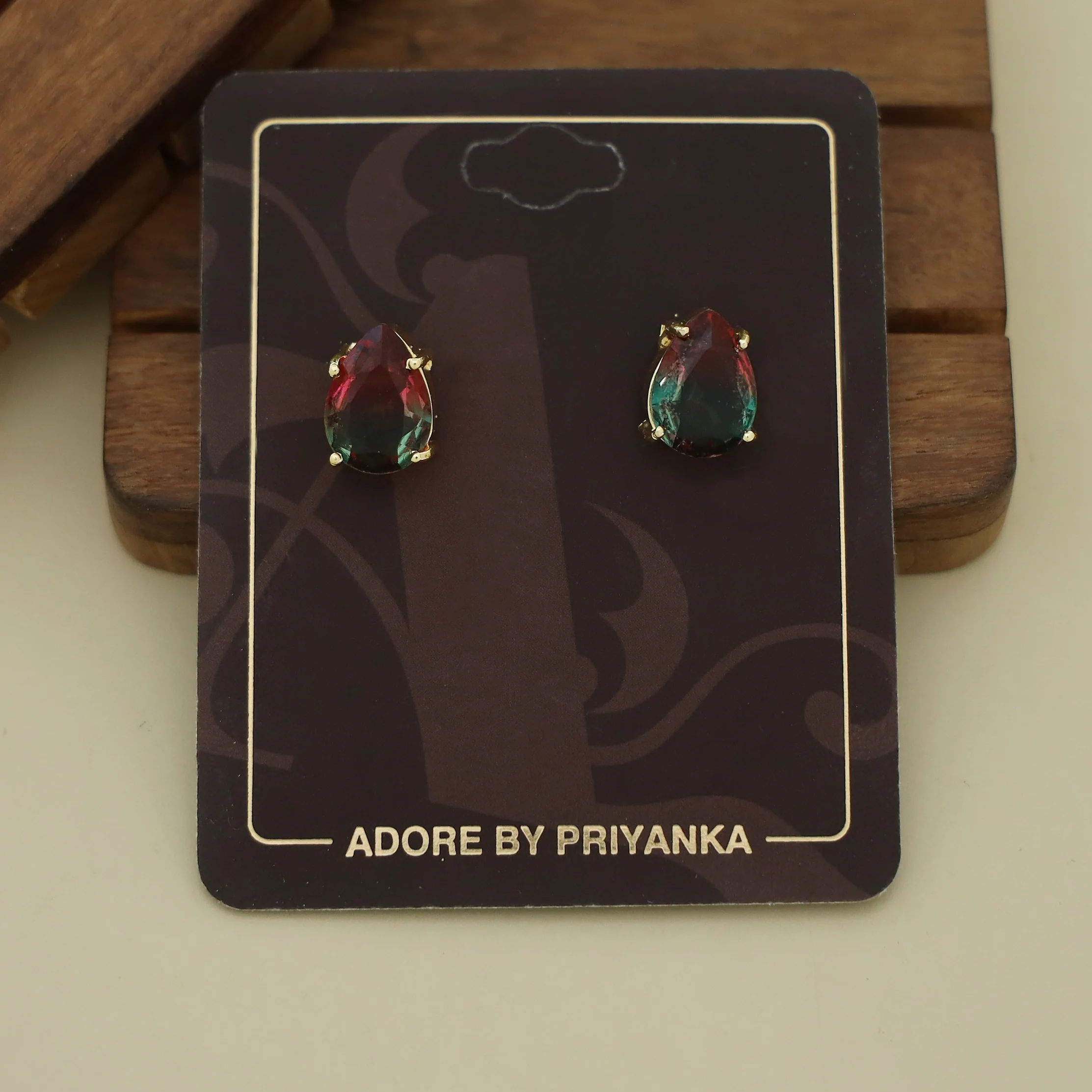 Glossy Rain Drop Claw Stud - Image 20
