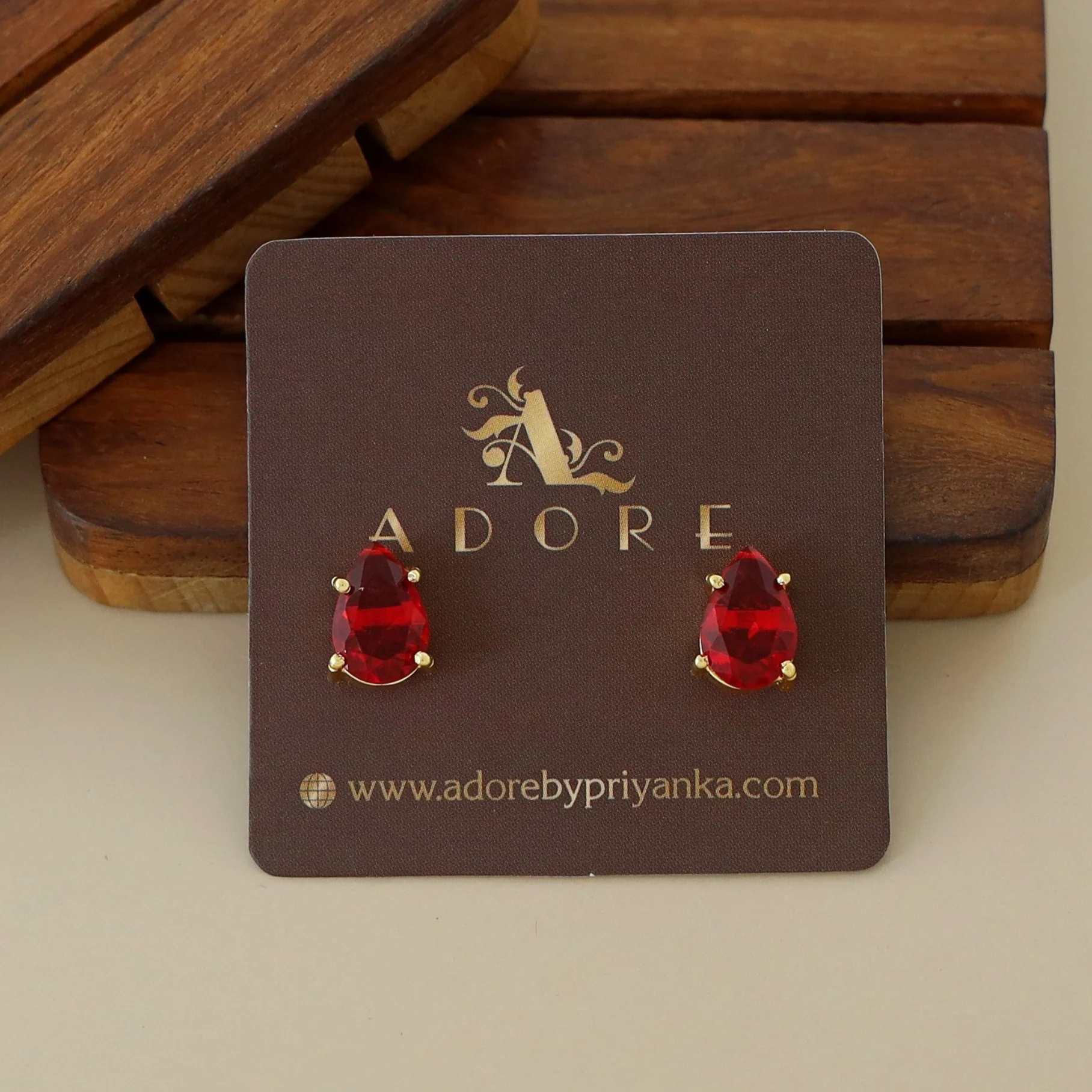 Glossy Rain Drop Claw Stud - Image 5
