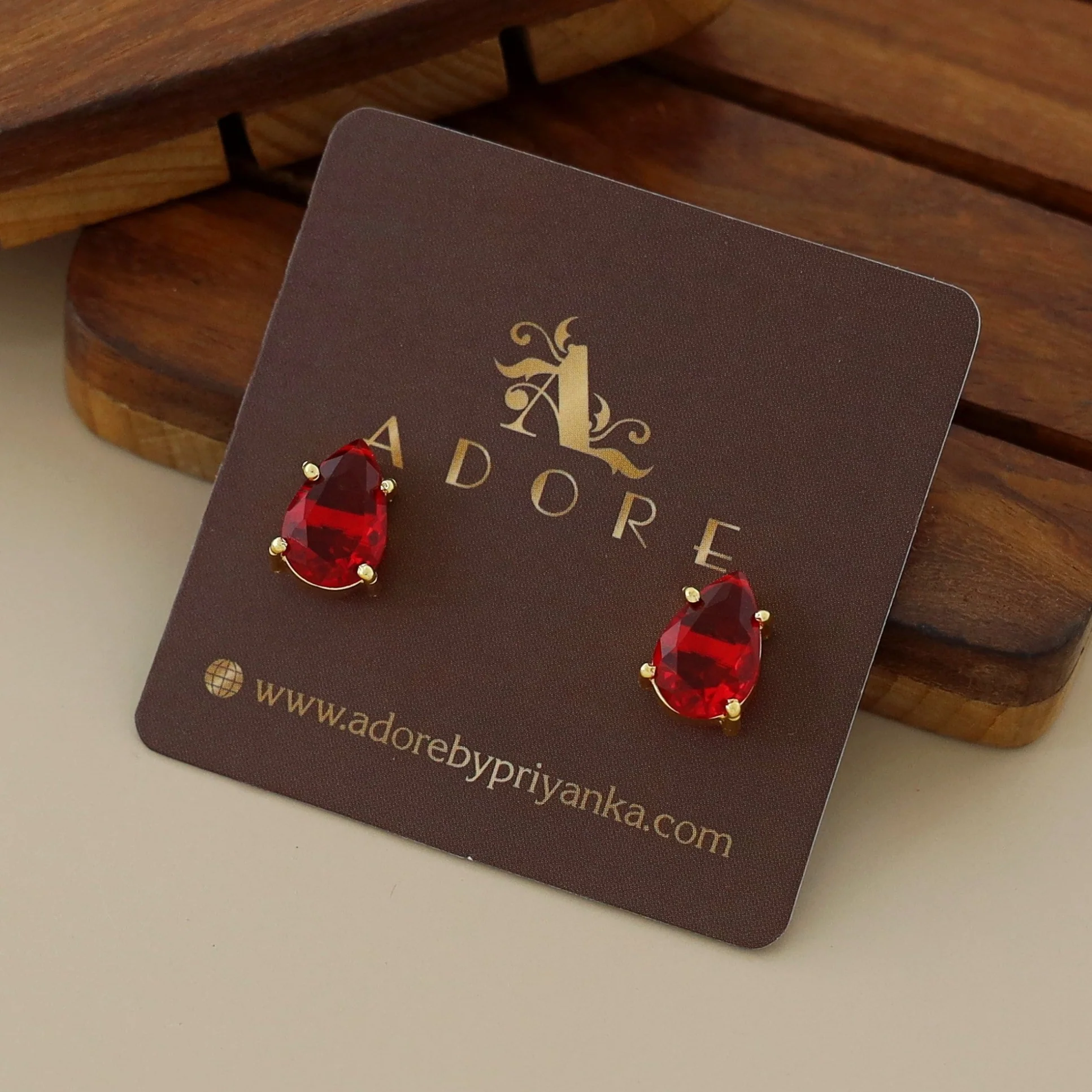Glossy Rain Drop Claw Stud - Image 6