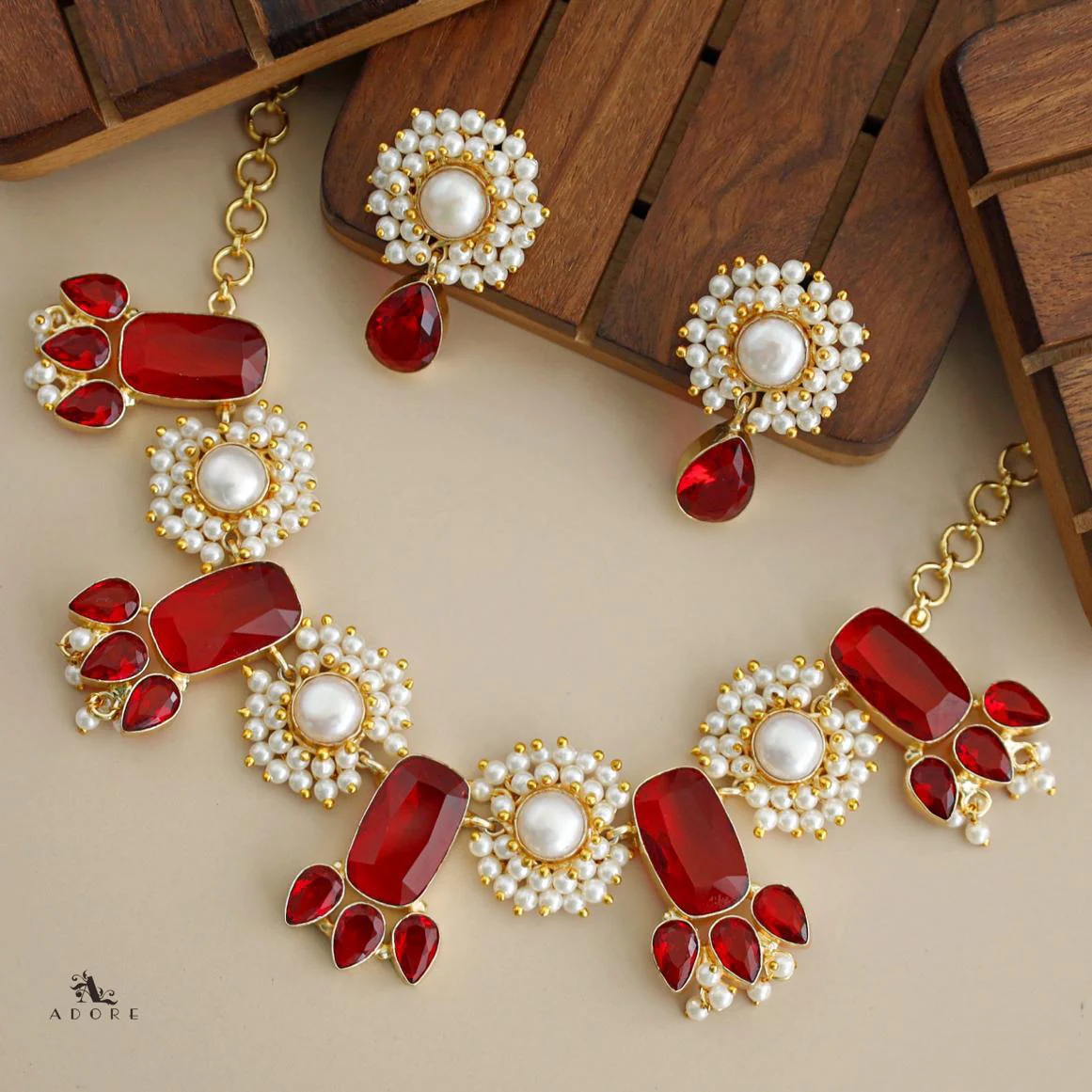 Glossy Rectangle + Cluster Pearl Baroque Neckpiece with Earring - Image 3