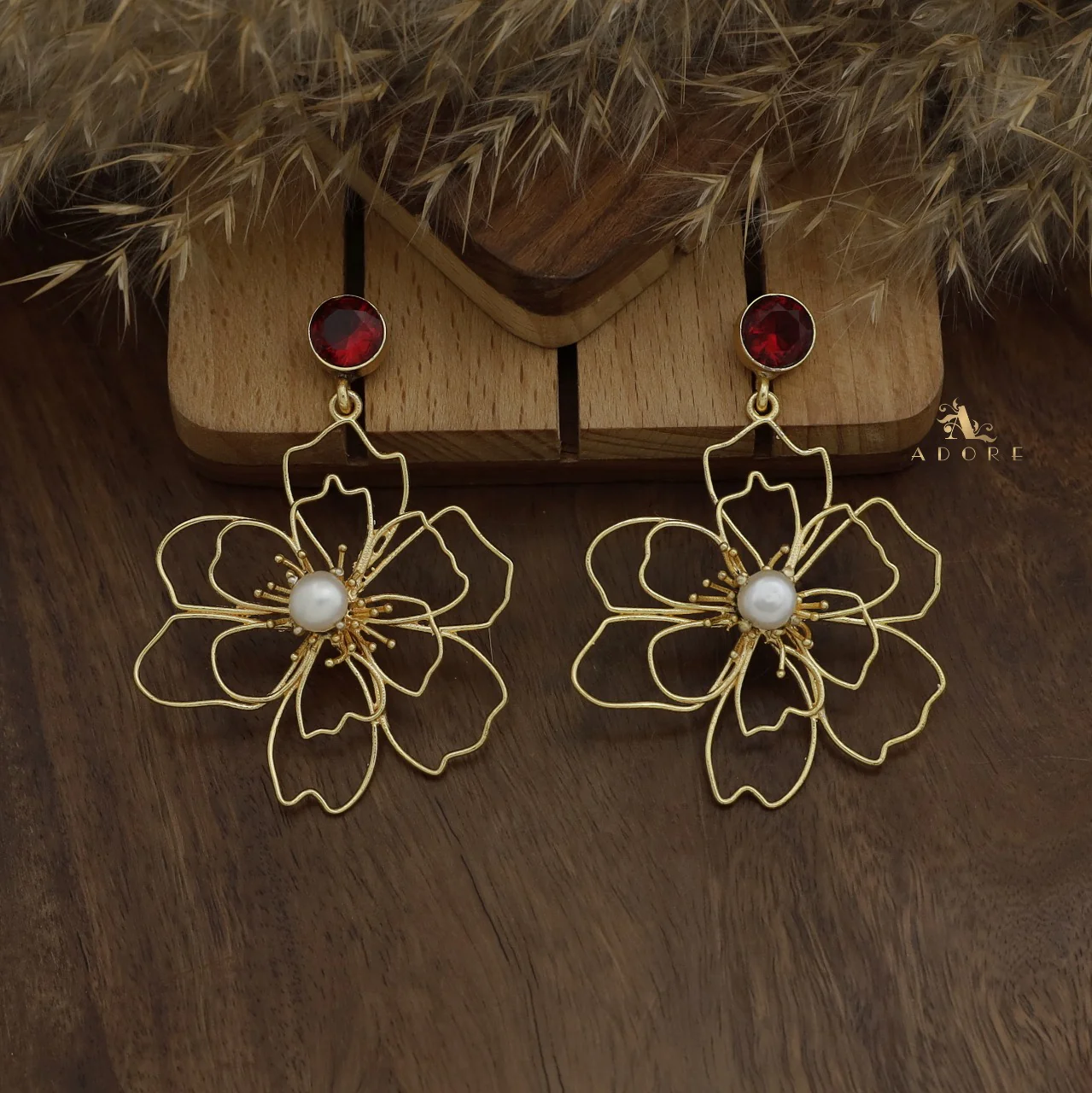 Glossy Rosline Flower Pearl Earring - Image 8