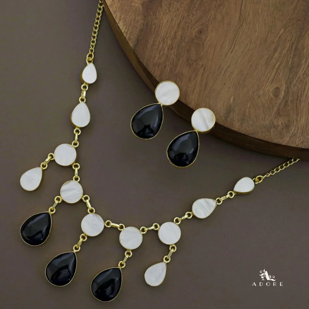 Glossy Round Drop MoP Neckpiece with Earring - Image 9