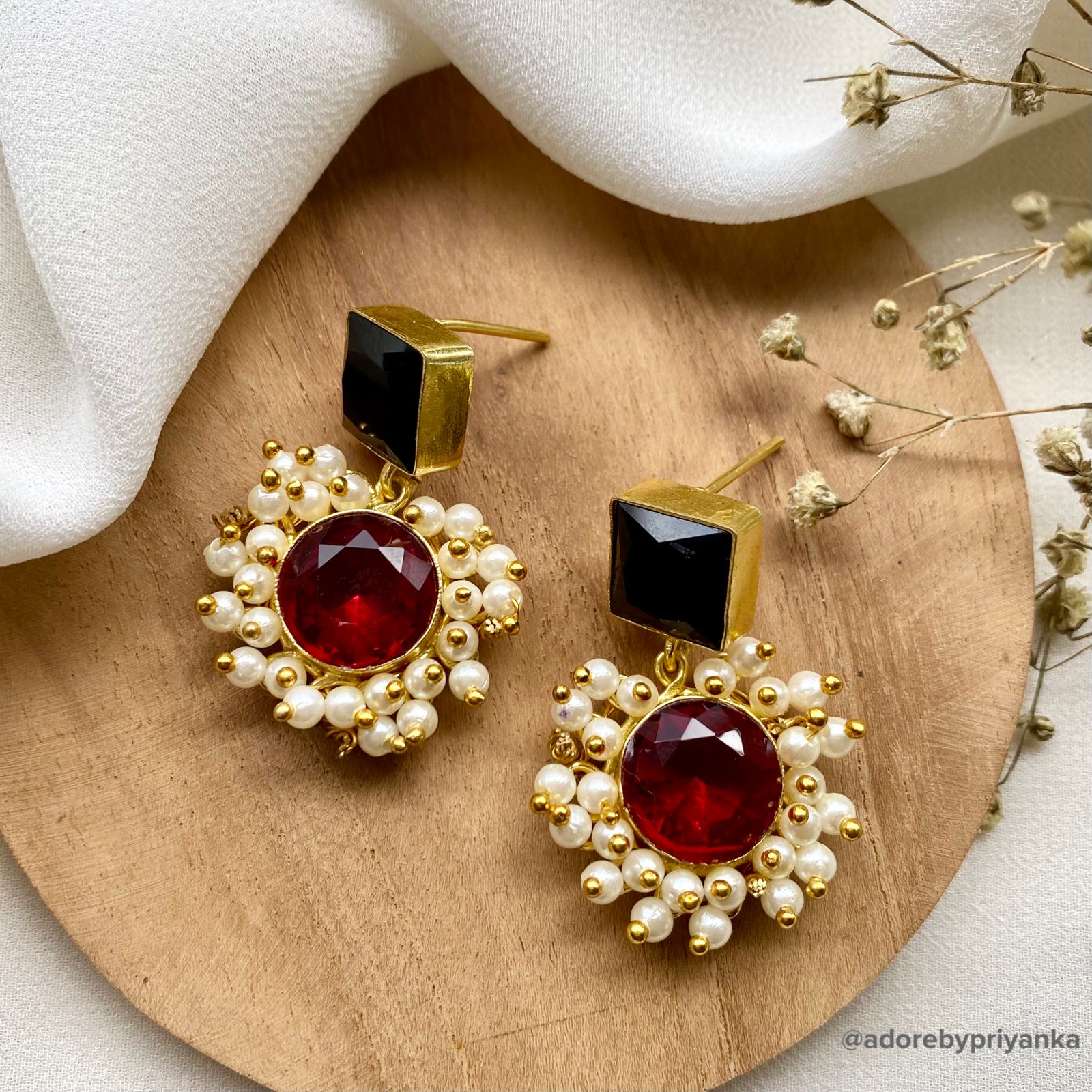 Glossy Royal Earrings - Image 10