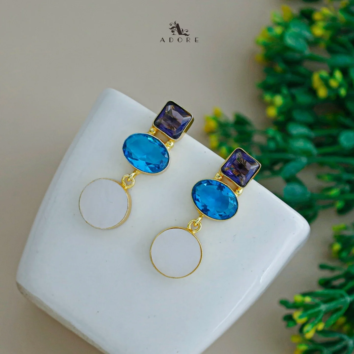 Glossy Square And Oval MOP Earring - Image 13