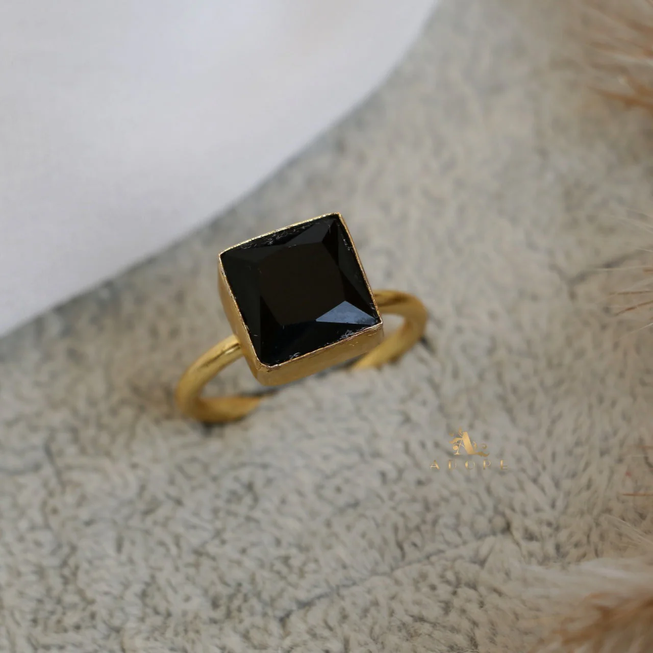 Glossy Squayariya Rings - Image 5
