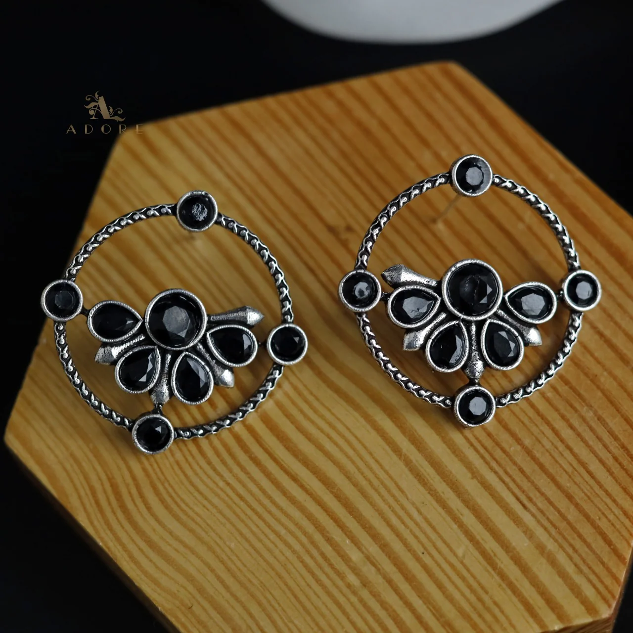Glossy Syra Circle Earring - Image 10