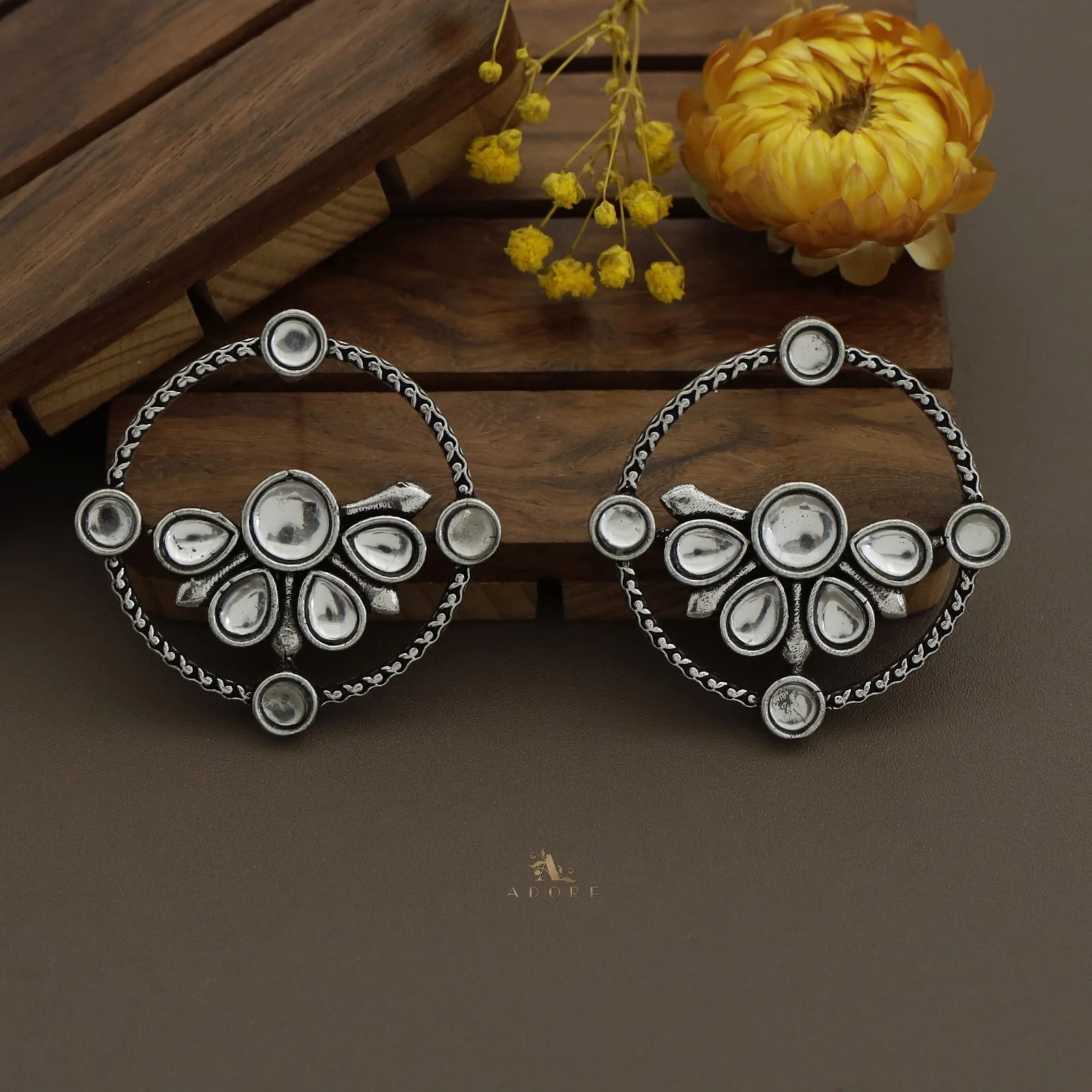 Glossy Syra Circle Earring - Image 19