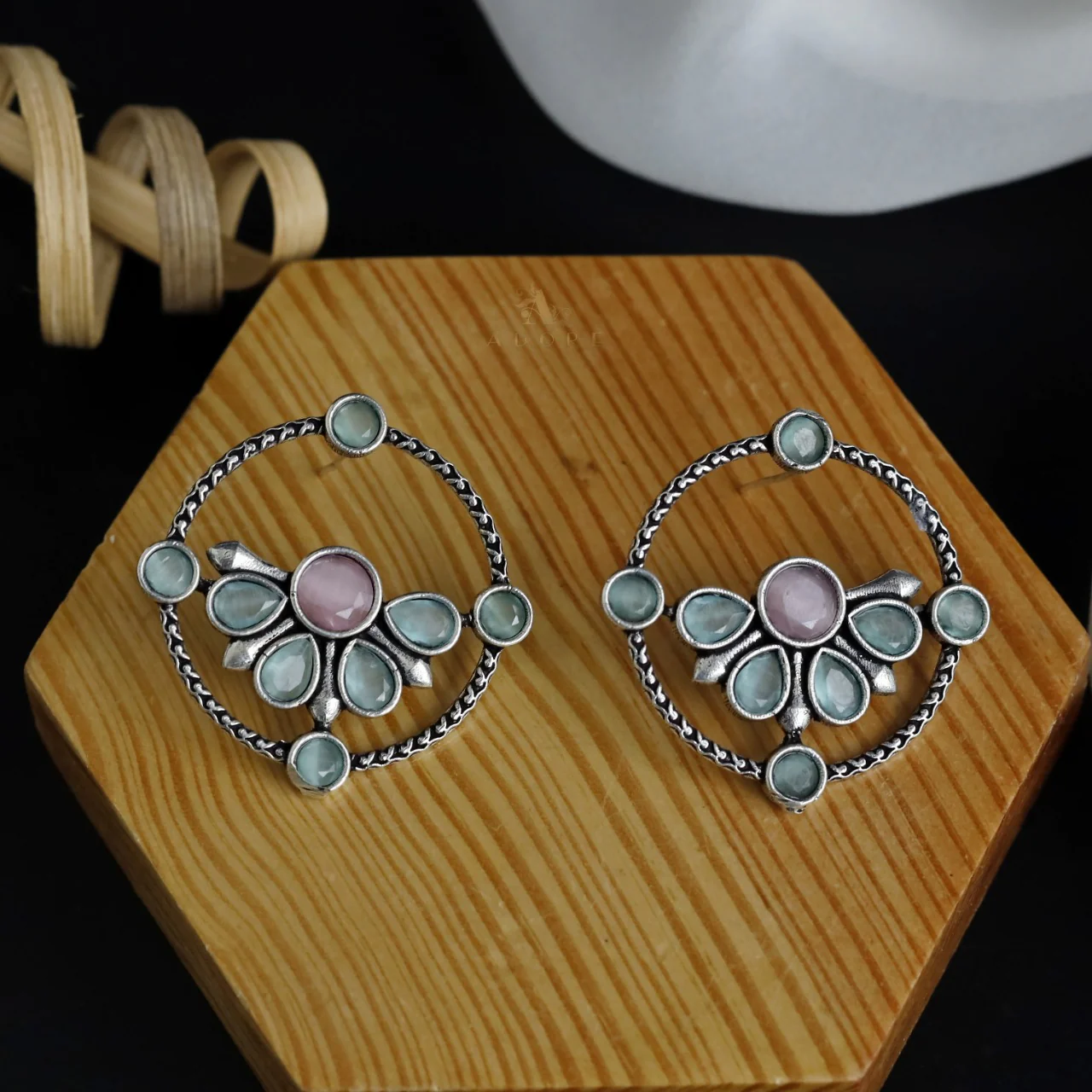 Glossy Syra Circle Earring - Image 3